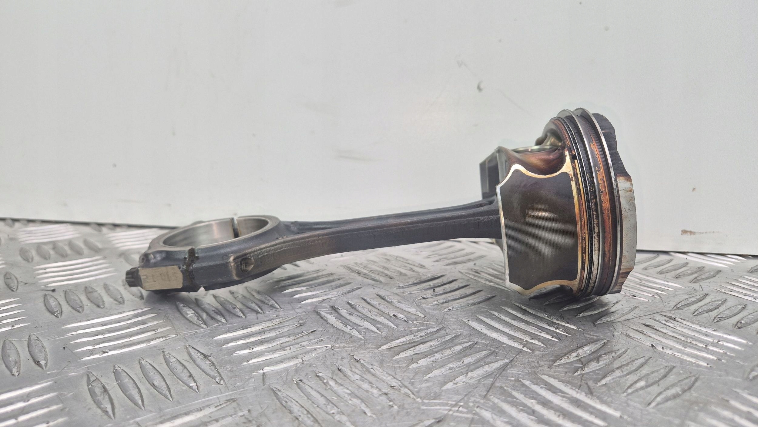 piston Mercedes A160 W176 DFA2700317 M270.910