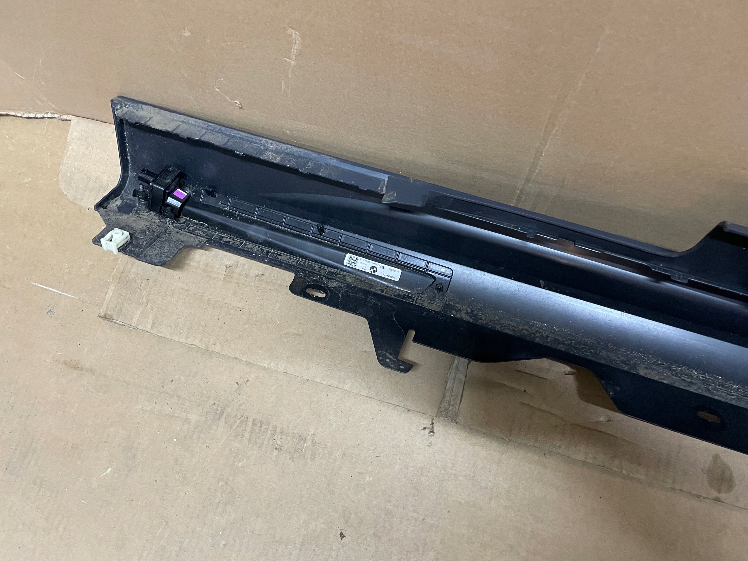 moulding threshold right LED m-packet BMW 4 G22 G23 C36 IDEAL