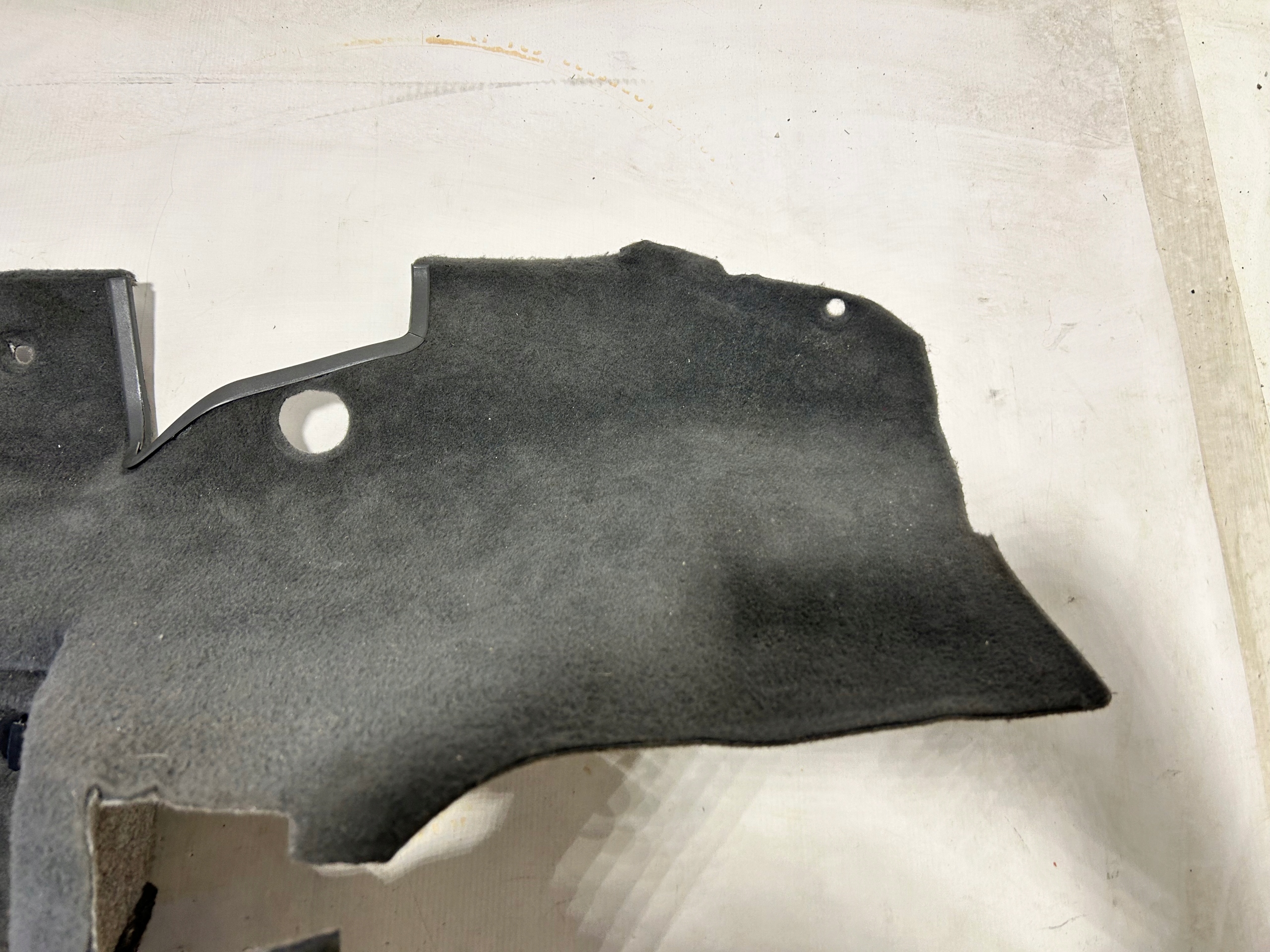 MERCEDES SL R230 mats boot upholstery left