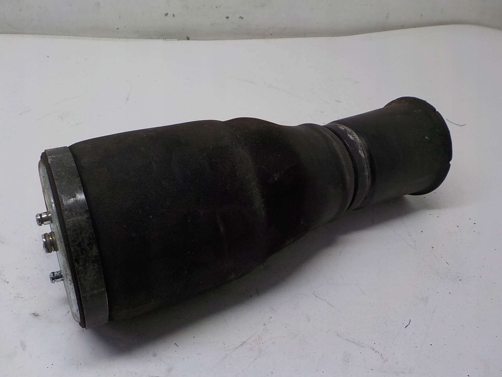 BMW 5 E39 MIECH silent block right 1094614
