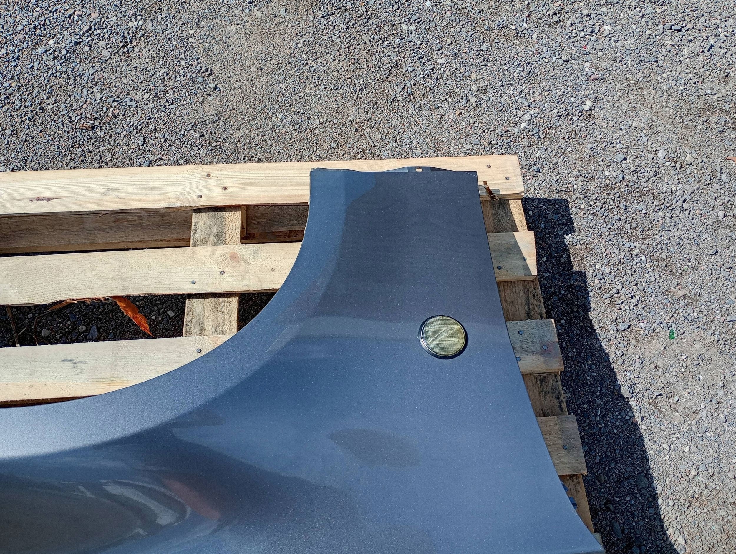 fender right front front right Nissan 370Z 2009