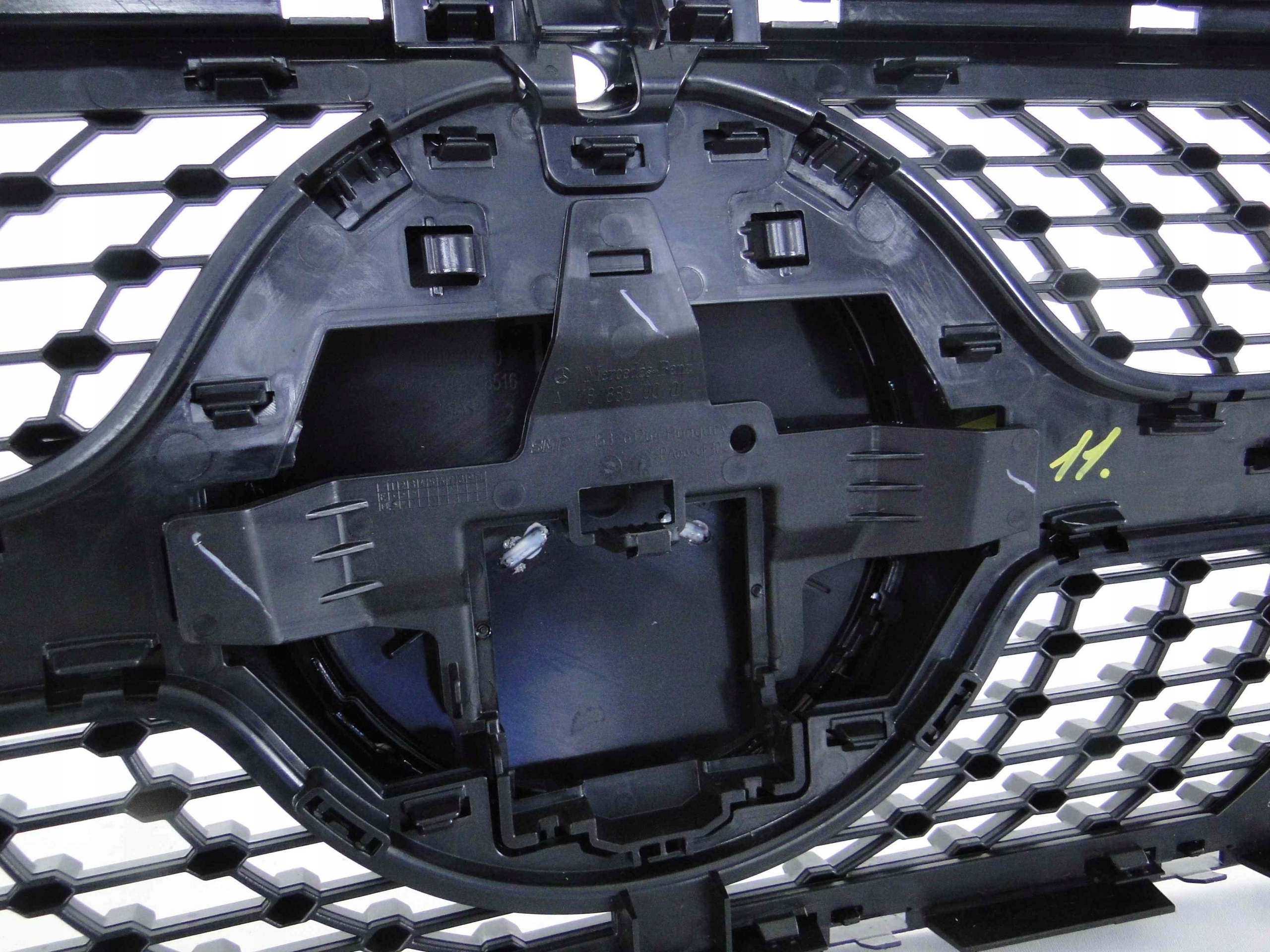 MERCEDES CLA 118 GRILL ATRAPA DIAMENT KAMERA ORYG Strona zabudowy przód