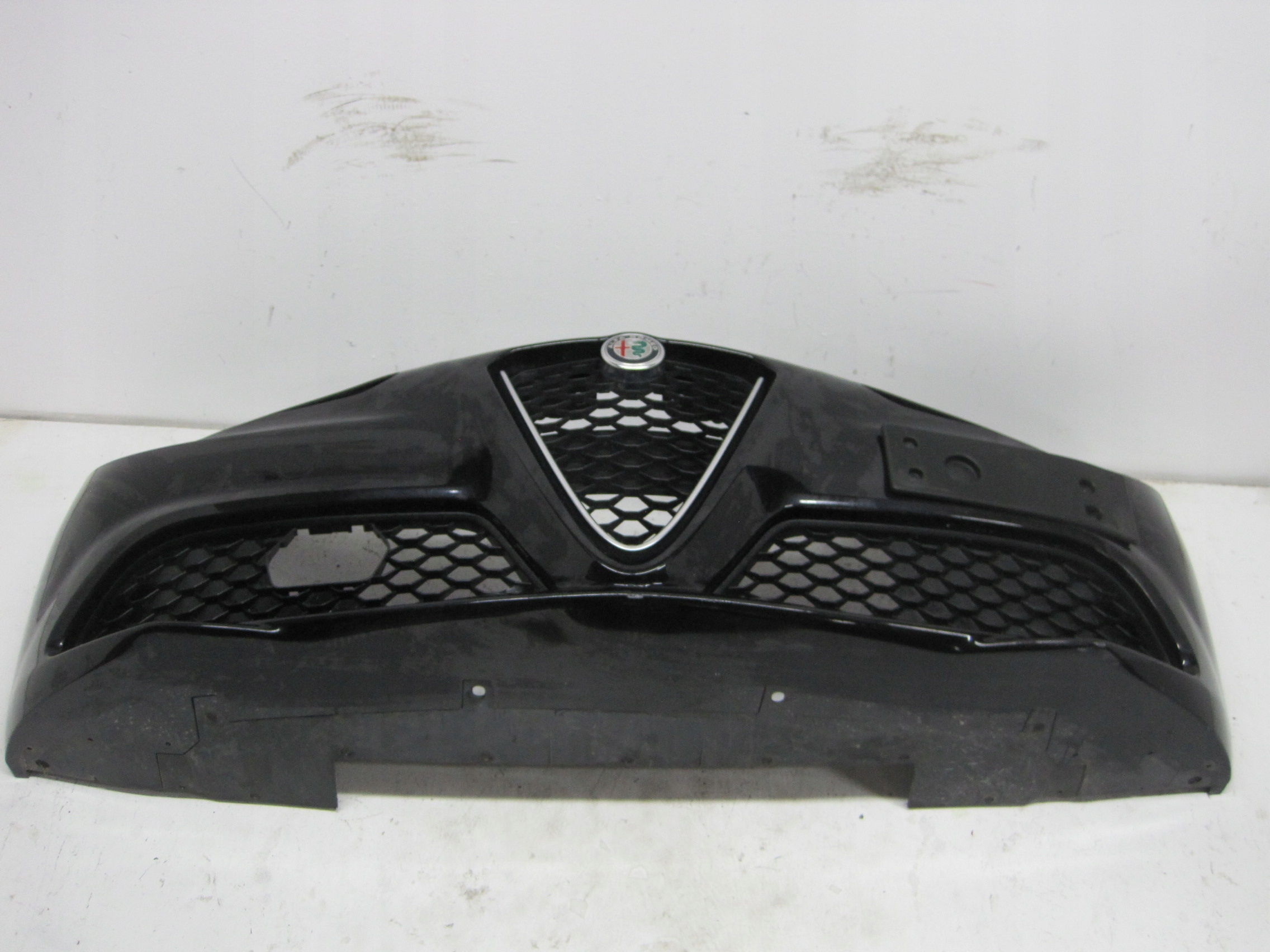 bumper ALFA ROMEO GIULIA 21r below RADAR front front