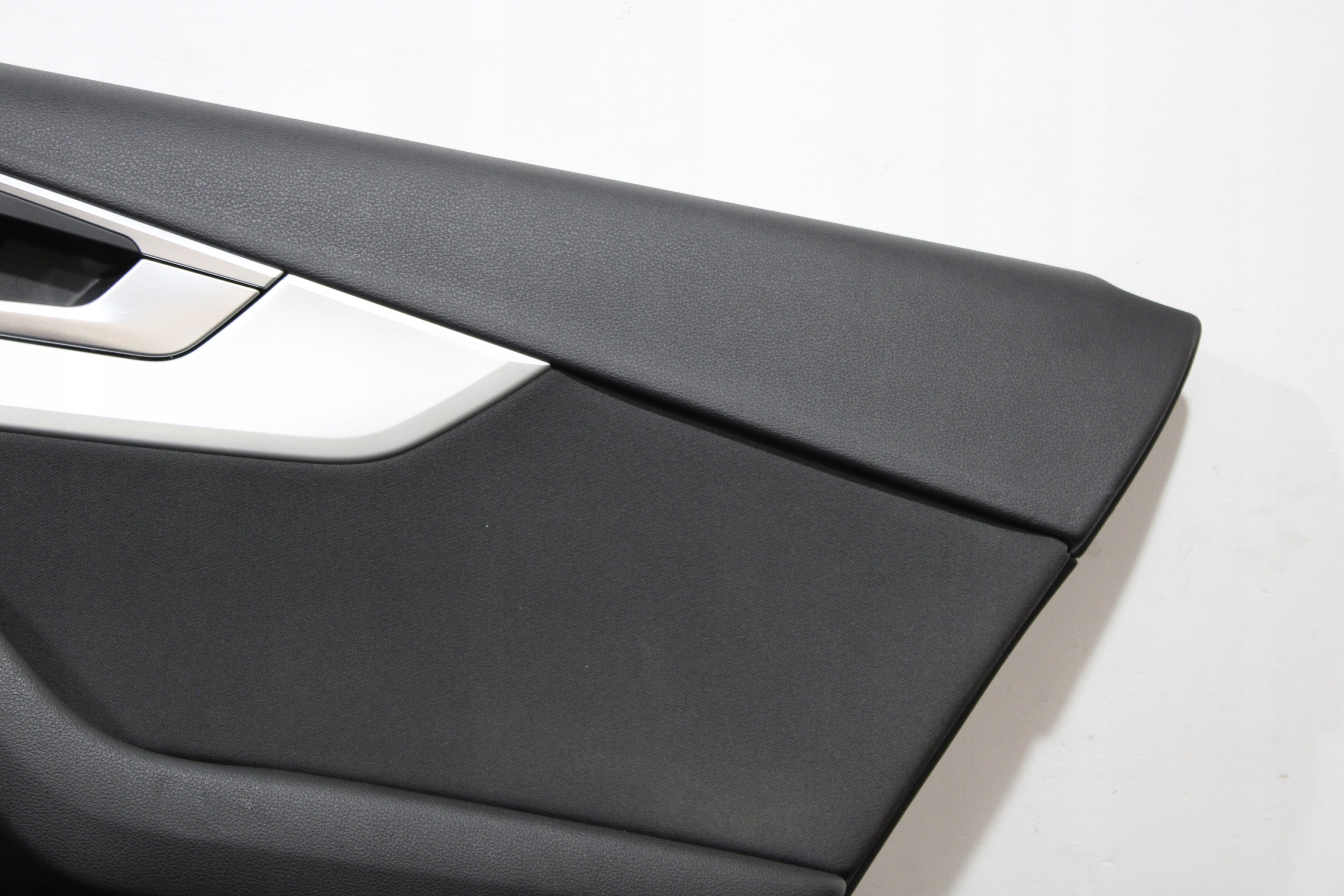 upholstery side door right rear part AUDI A4 B9 8W0 8W9