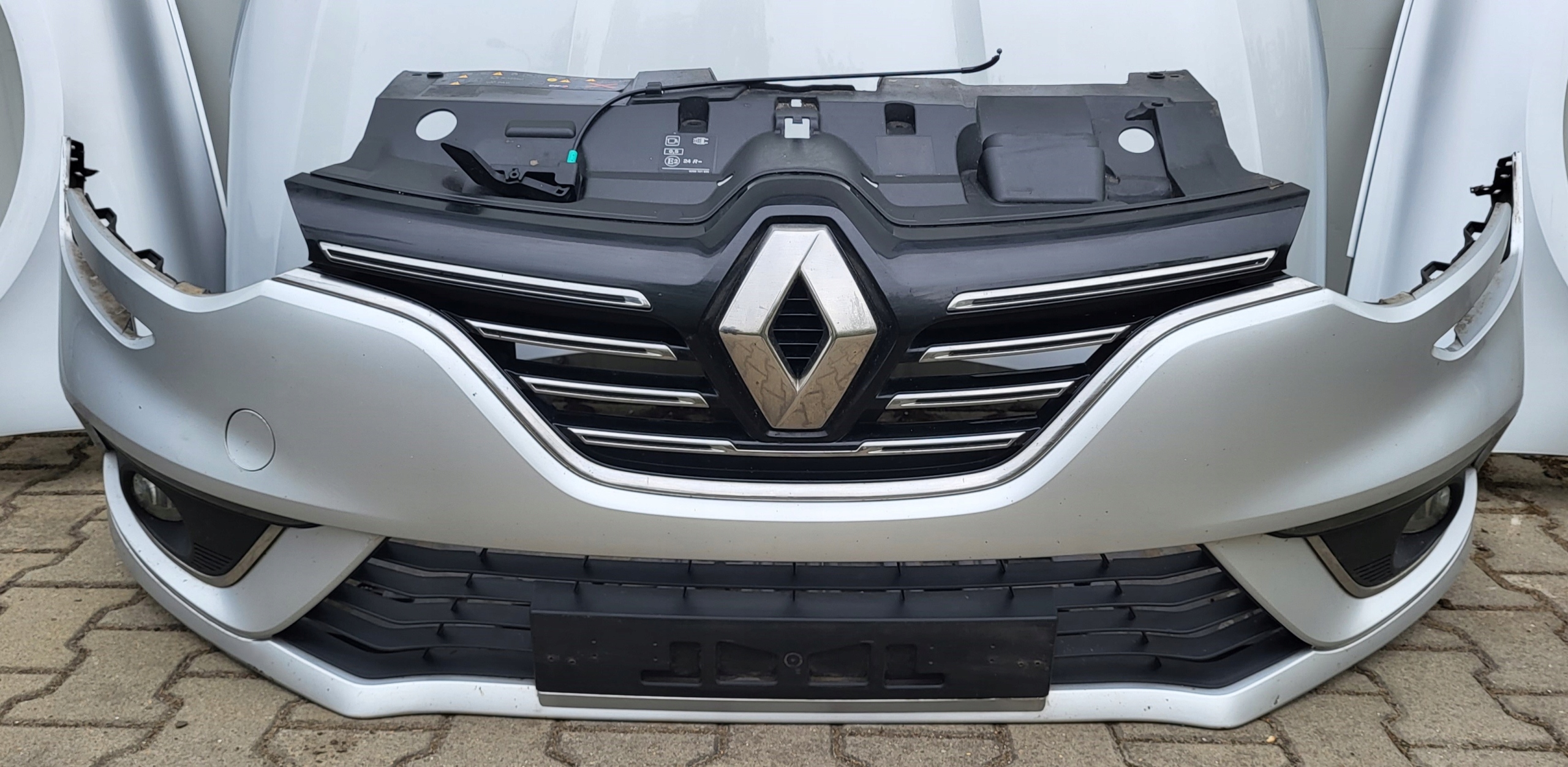 RENAULT MEGANE IV MASKA ZDERZAK BŁOTNIKI PAS LAMPY CHŁODNICE TED69 Numer katalogowy części TED69