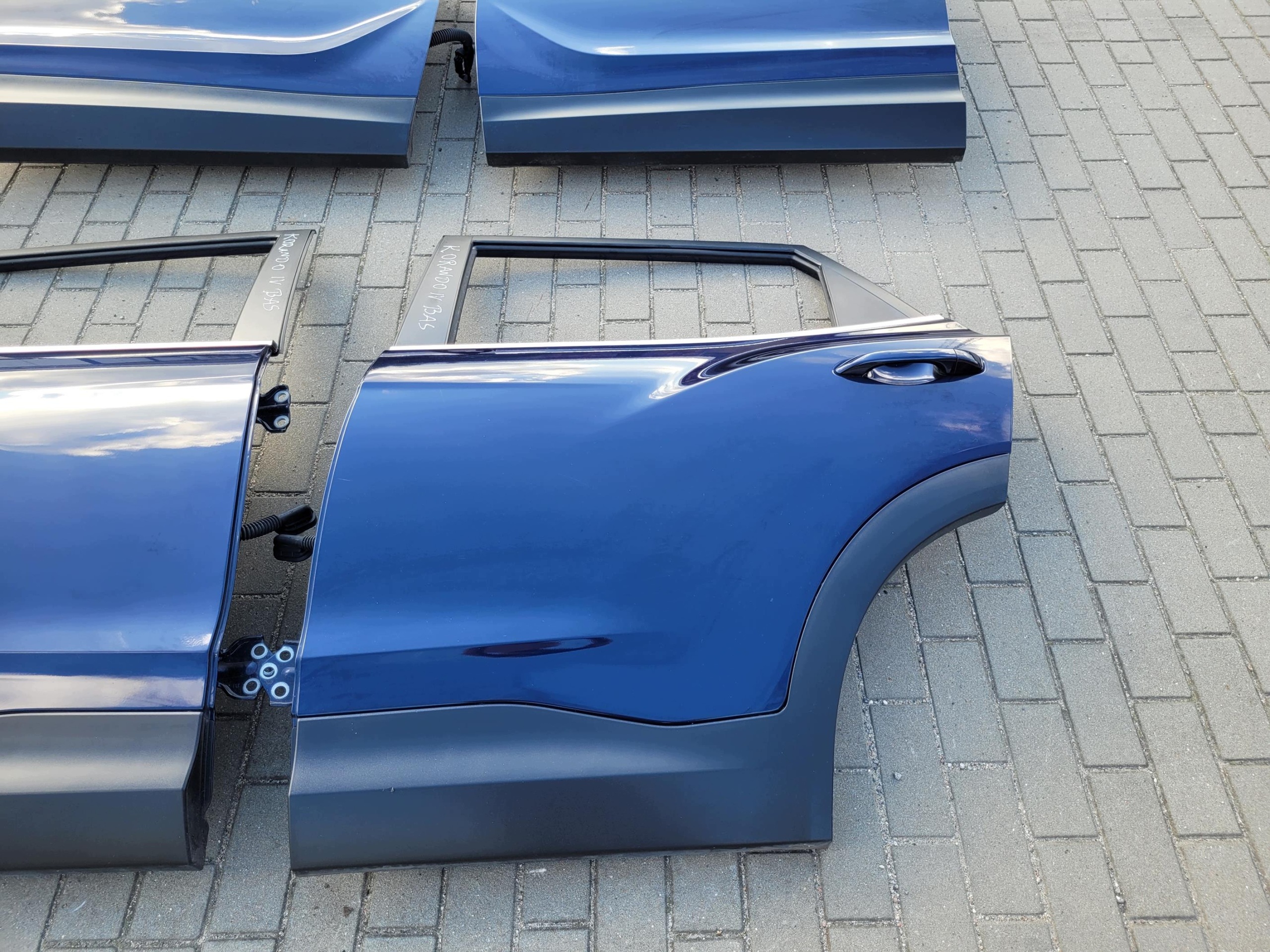 door rear part left rear. left complete BAS SSANGYONG KORANDO IV 4 C300
