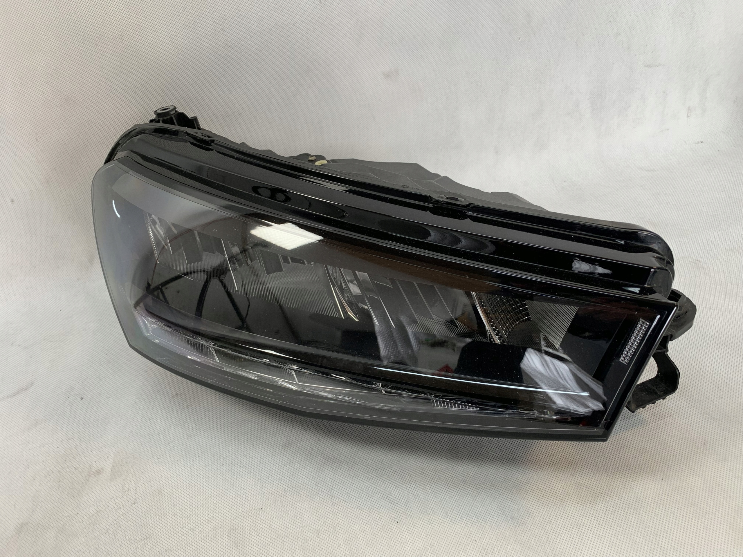 Reflektor right light front Skoda Fabia 4 IV 20r 6VB941016 03.26