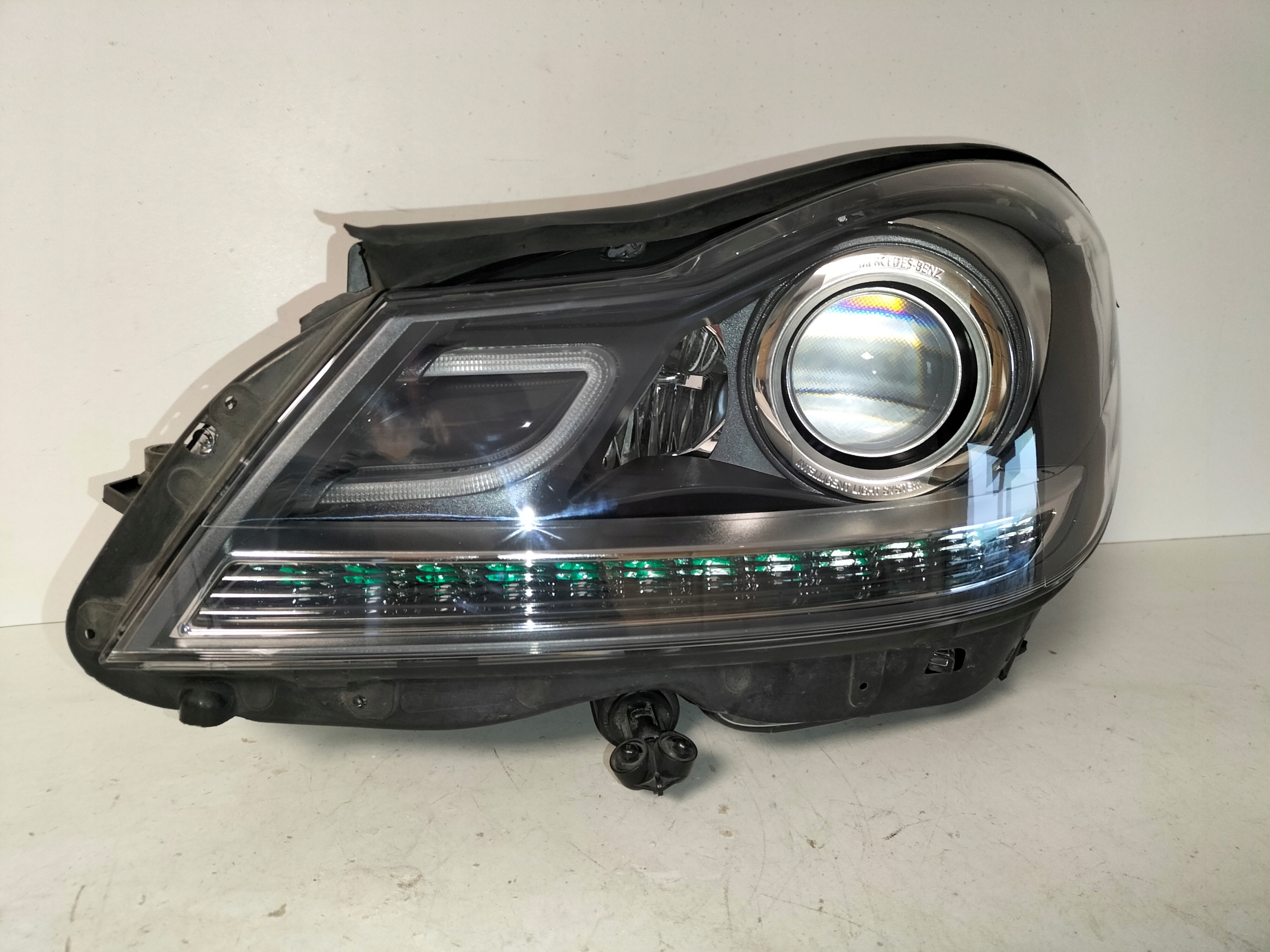 light front reflektor left MERCEDES C KLASA W204 LIFT 11-14 XENON