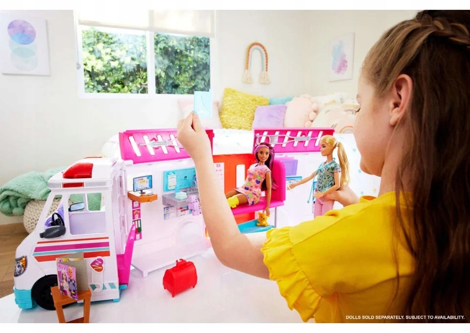BARBIE HKT79 Karetka Mobilna klinika Materiał plastik tkanina