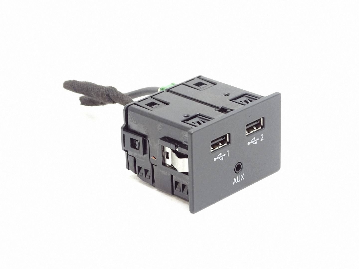 adapter PORT WEJSCIE USB INTERFACE AUDI A6 C7 A7 4G 81A035736