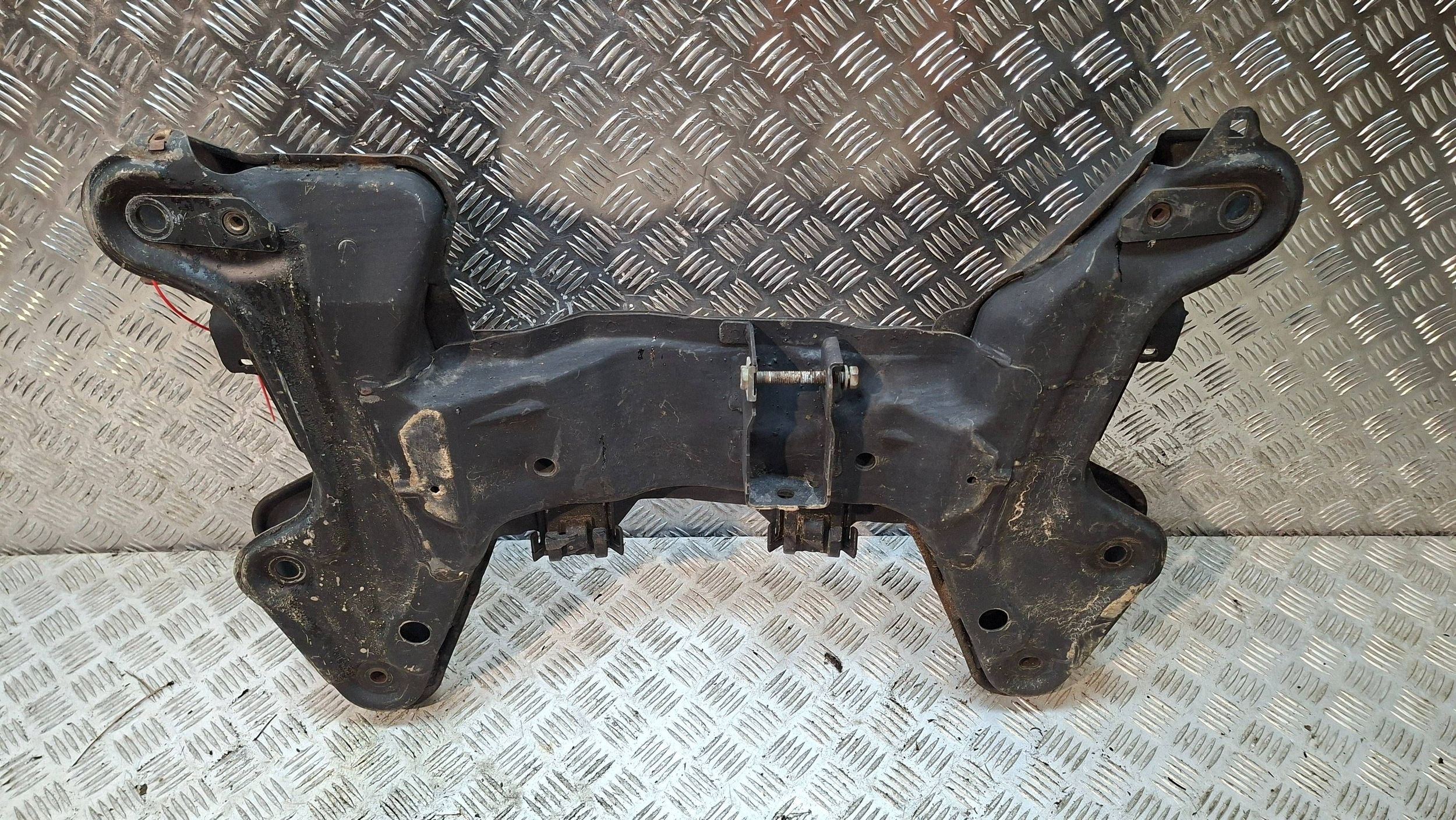 axle beam front CITROEN C3 II DS3 2009-2016