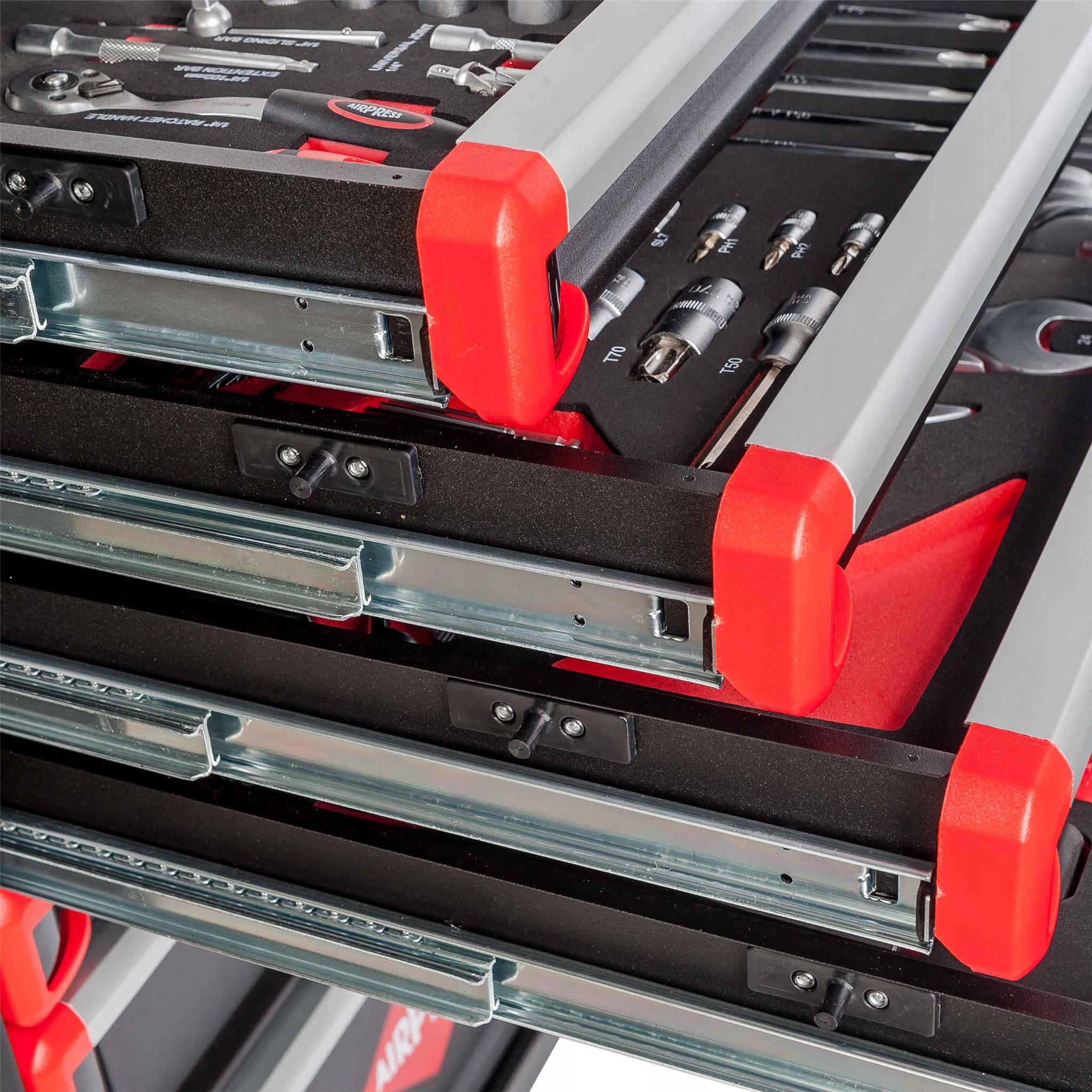 C33599a94c058d5c7e38eff6f123