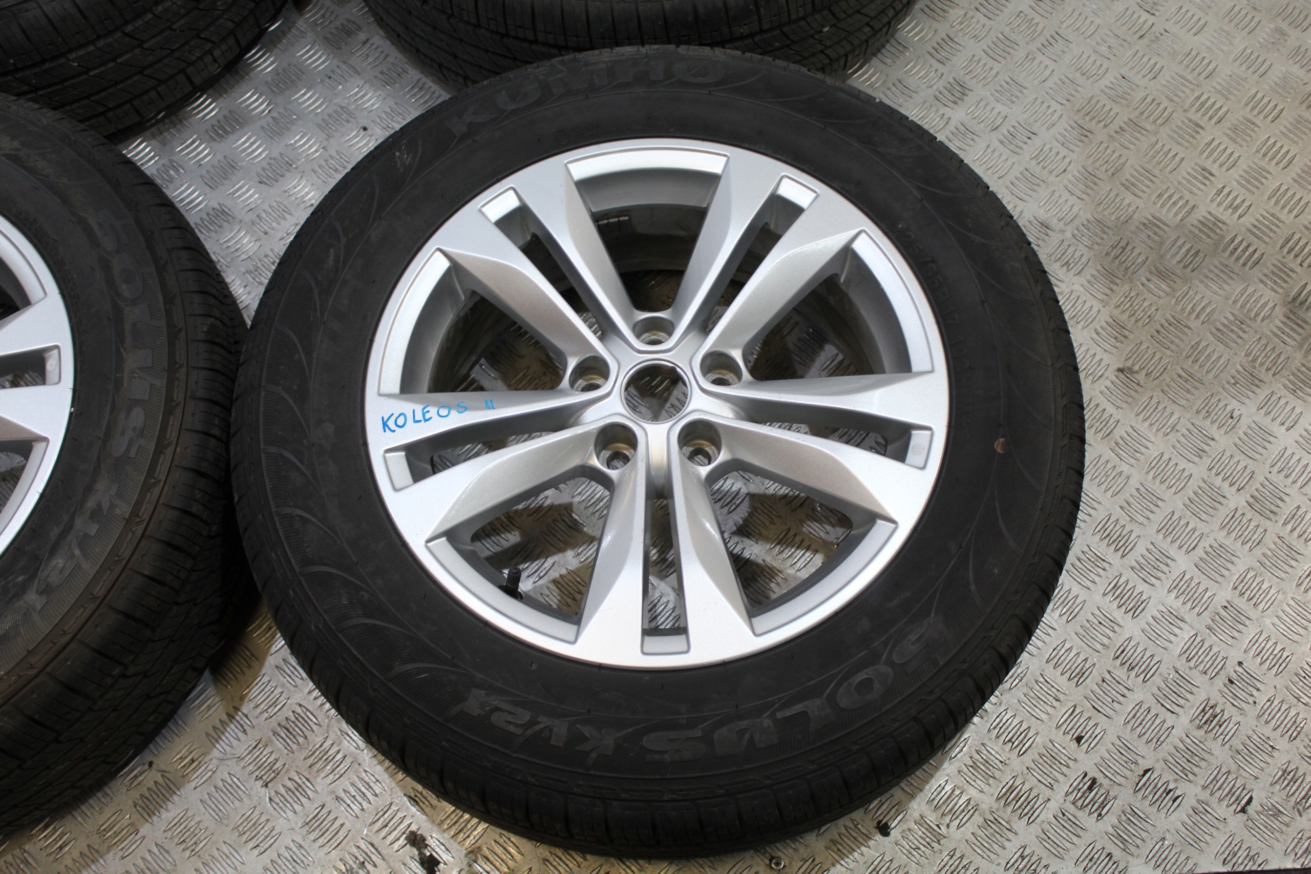 wheels discs disc 225/65 R17 KOLEOS II 2 LIFT