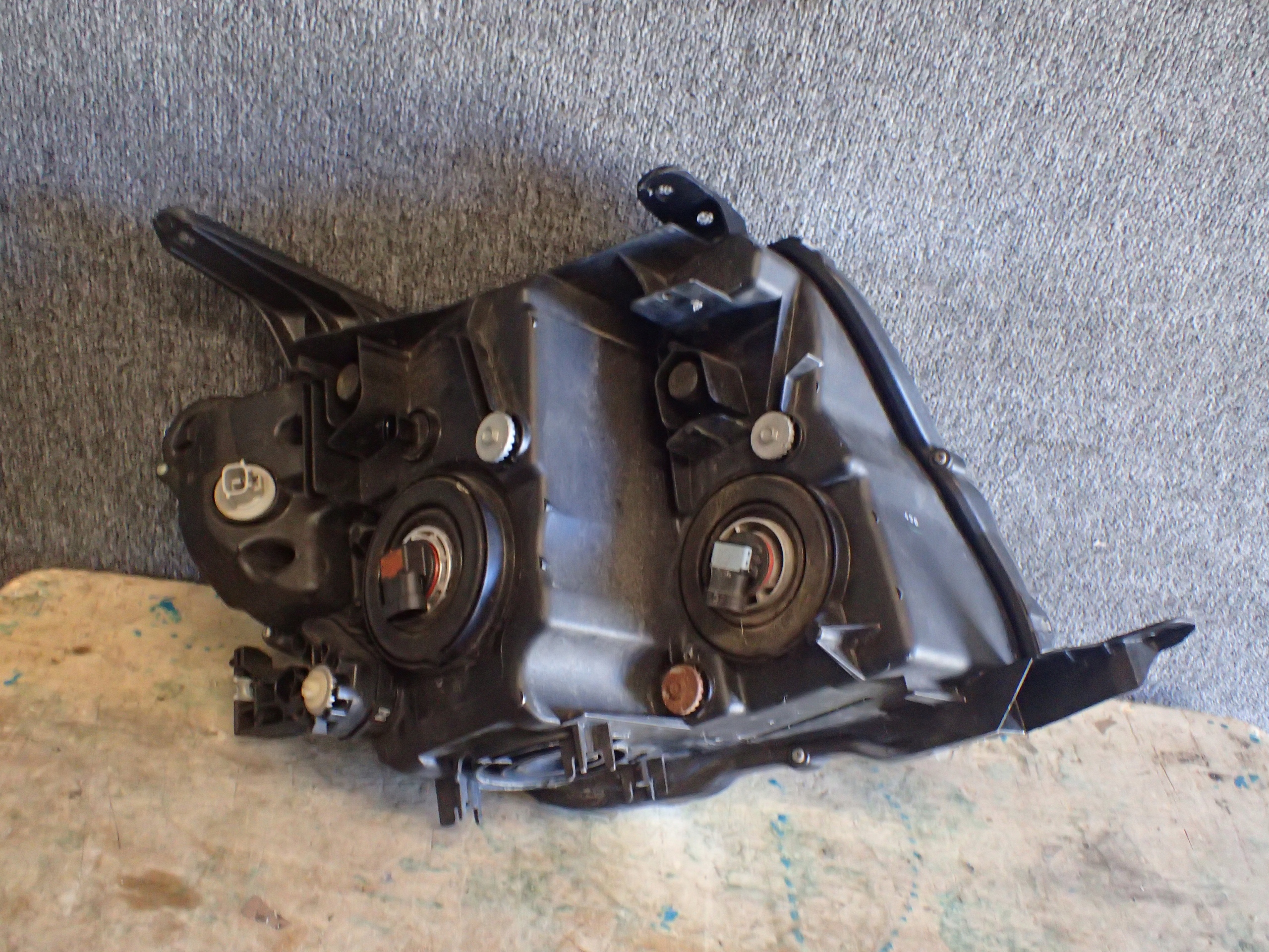 light front left MITSUBISHI PAJERO IV 4 lens