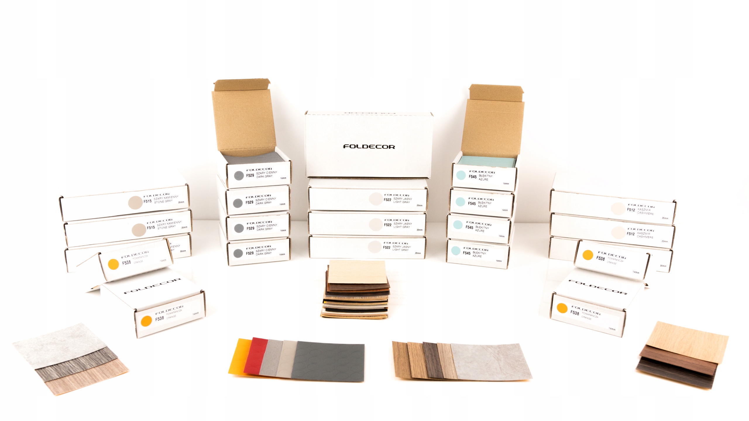 ZAŚLEPKI MEBLOWE MASKUJĄCE DO KONFIRMAT SAMOPRZYLEPNE FI 14mm CZARNY POŁYSK Marka Foldecor