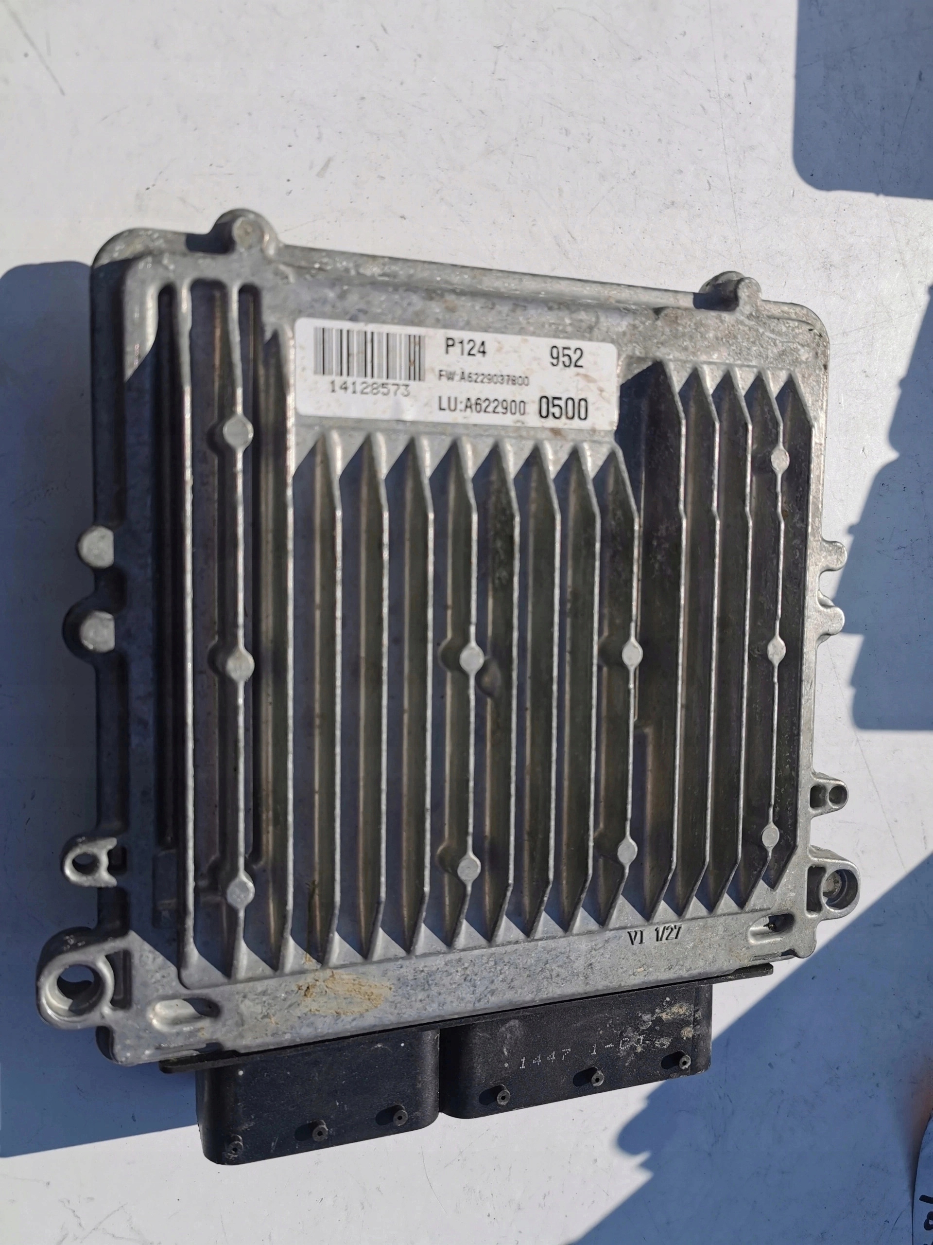 MERCEDES VITO 1.6CDI 0281031326 A6229000500 A6229010100 computer ECU ORYGIN