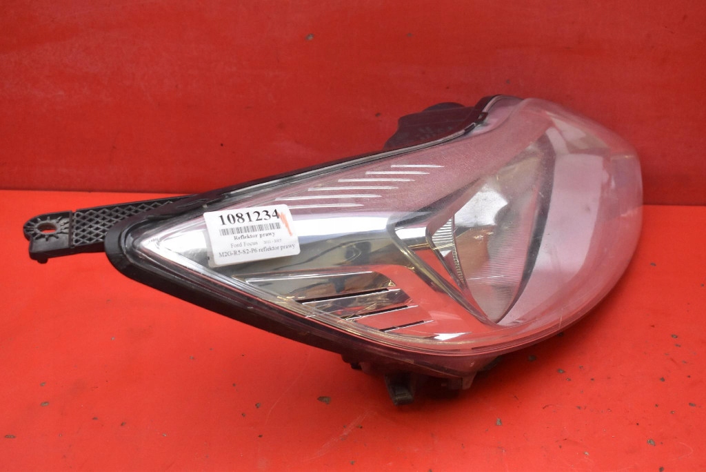 REFLEKTOR right light front EU BM51-13W029-AL FORD FOCUS MK3 11-15