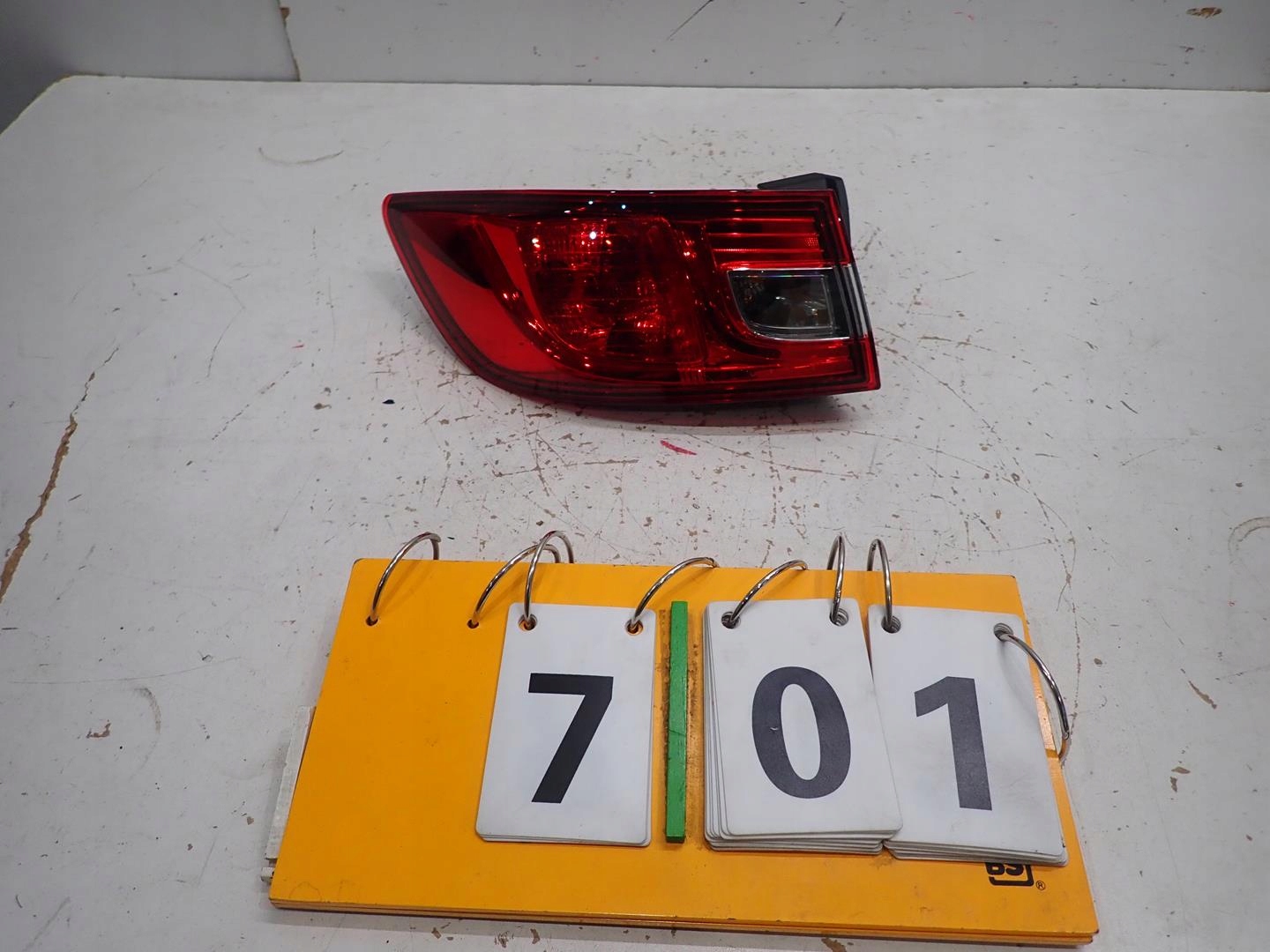 light rear part rear left RENAULT CLIO IV 2012- HB