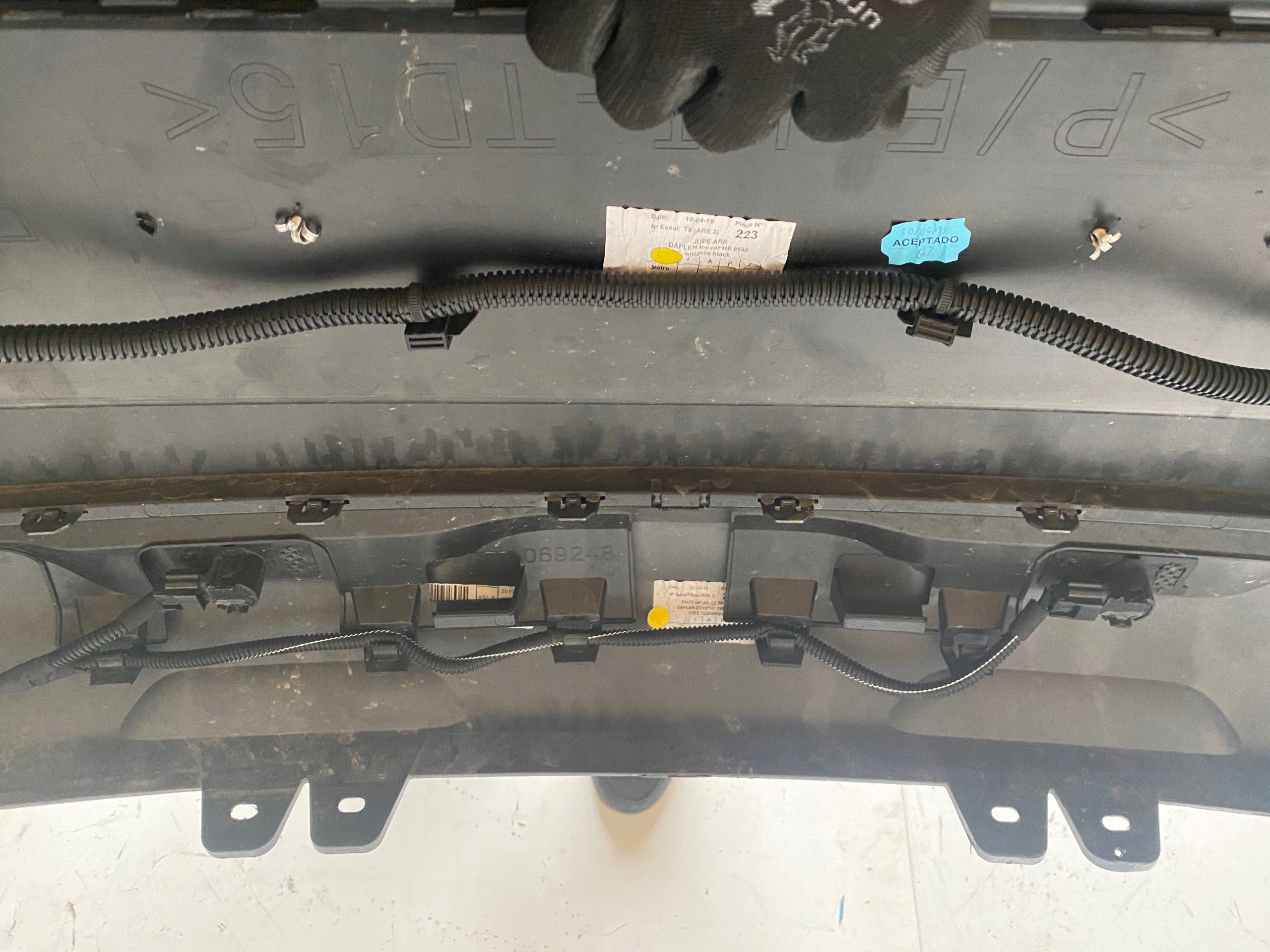 RENAULT CAPTUR II BUMPER REAR 6 PDC LIGHTS