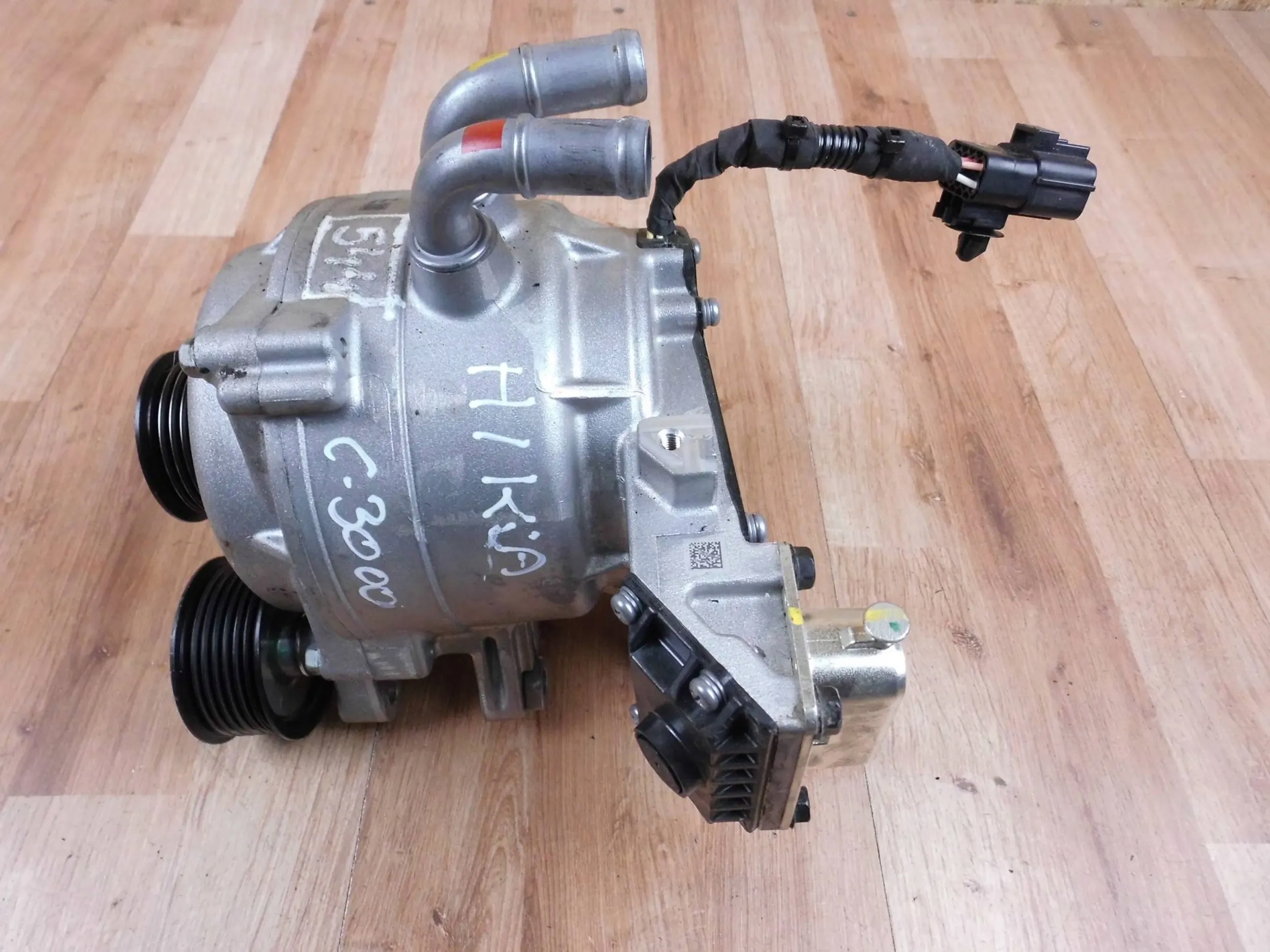KIA Ceed III 1.6 HYBRID alternator 37390-03900