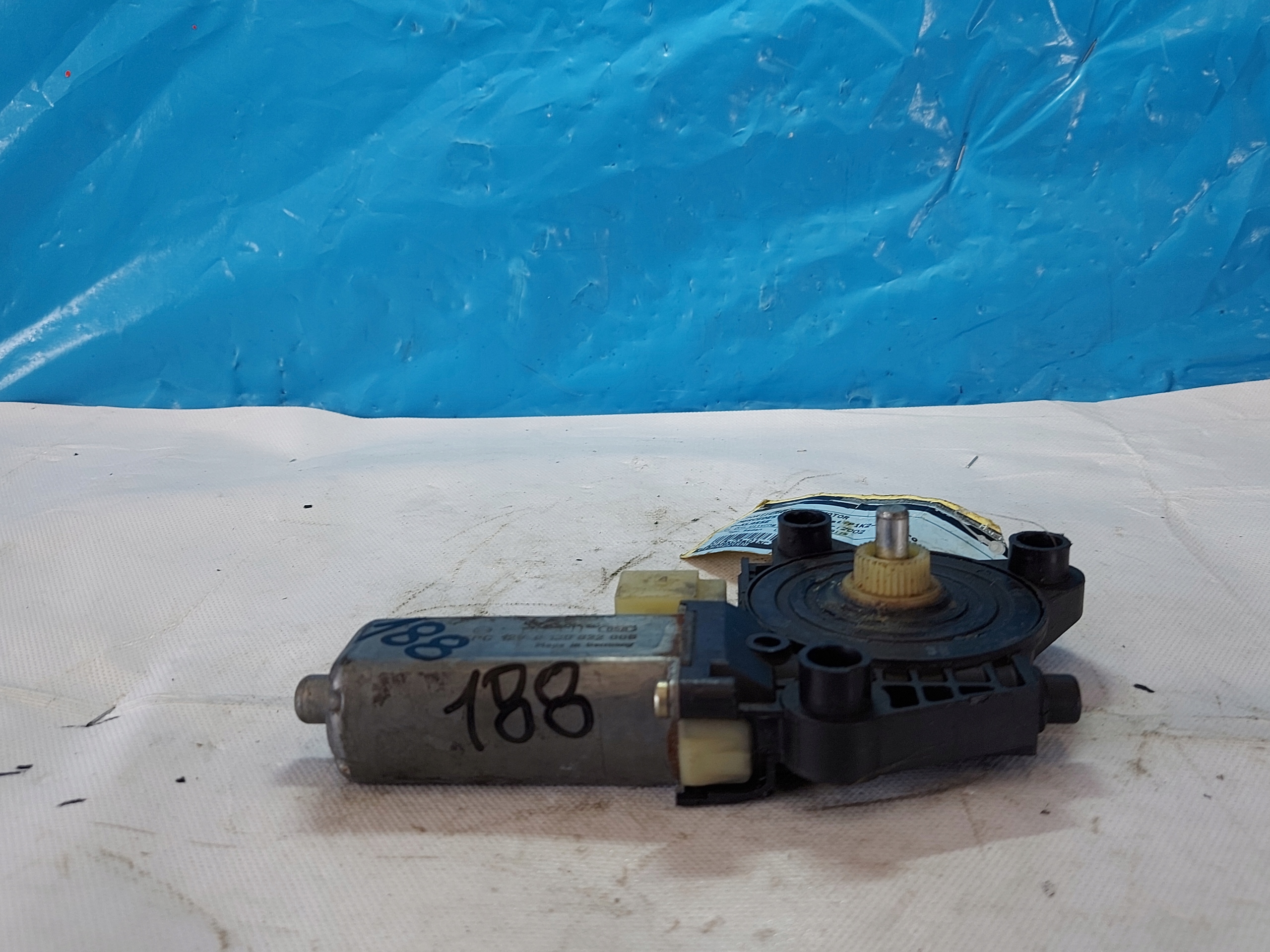 engine lifting windows MERCEDES W202 0130822008 left rear part