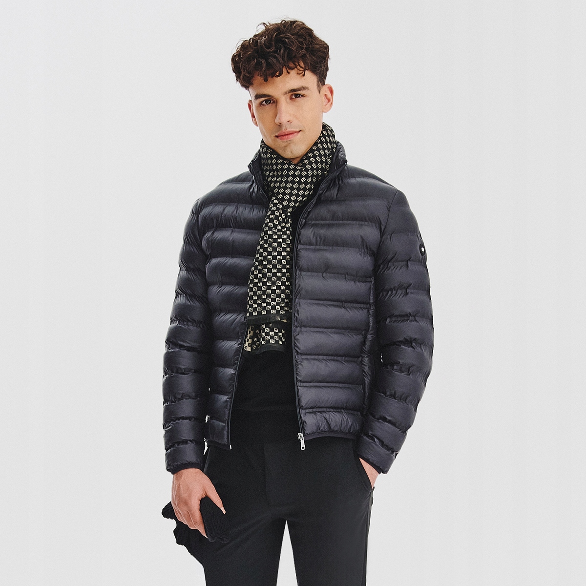 Pánská černá prošívaná bunda, přechodná, Pako Lorente vel 50