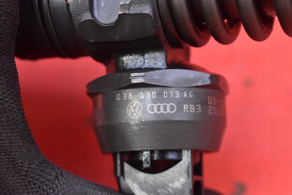 Einspritzdüse Einspritzdüse 038130073AG 0414720215 VW GOLF 5 V PLUS 1.9 TDI 105 KM