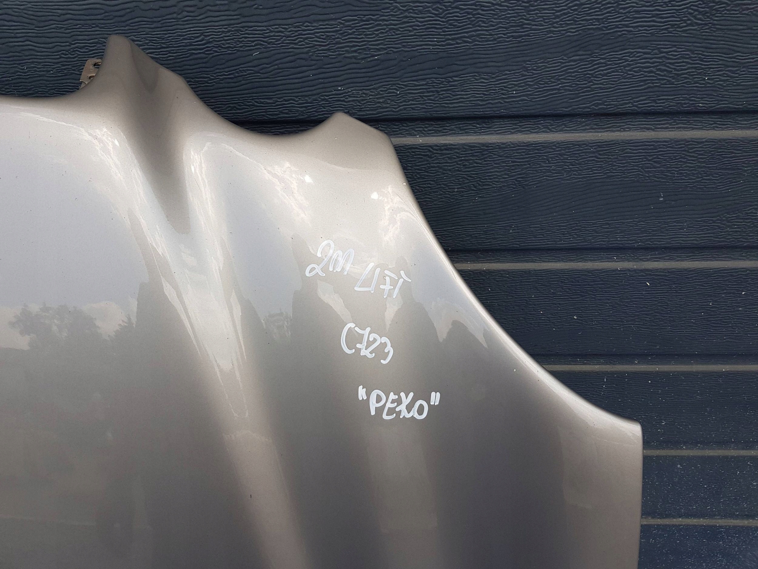 bonnet Mercedes E W211 c723 723