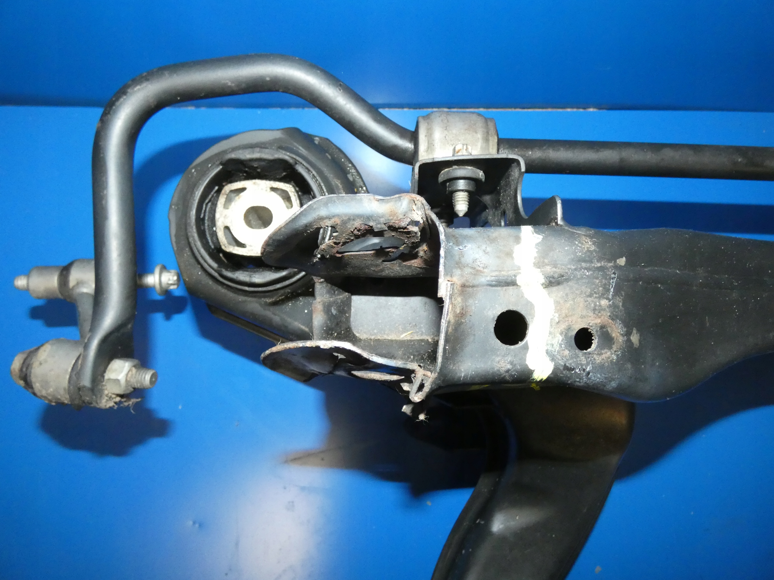 MERCEDES W117 CLA axle beam subframe rear part rear sider