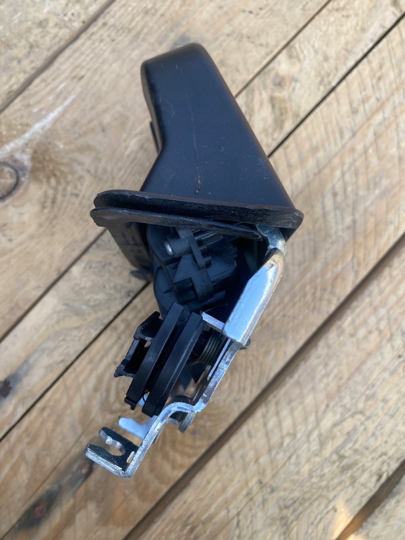 lock bonnet boot VOLKSWAGEN JETTA 5C 5C6827505D