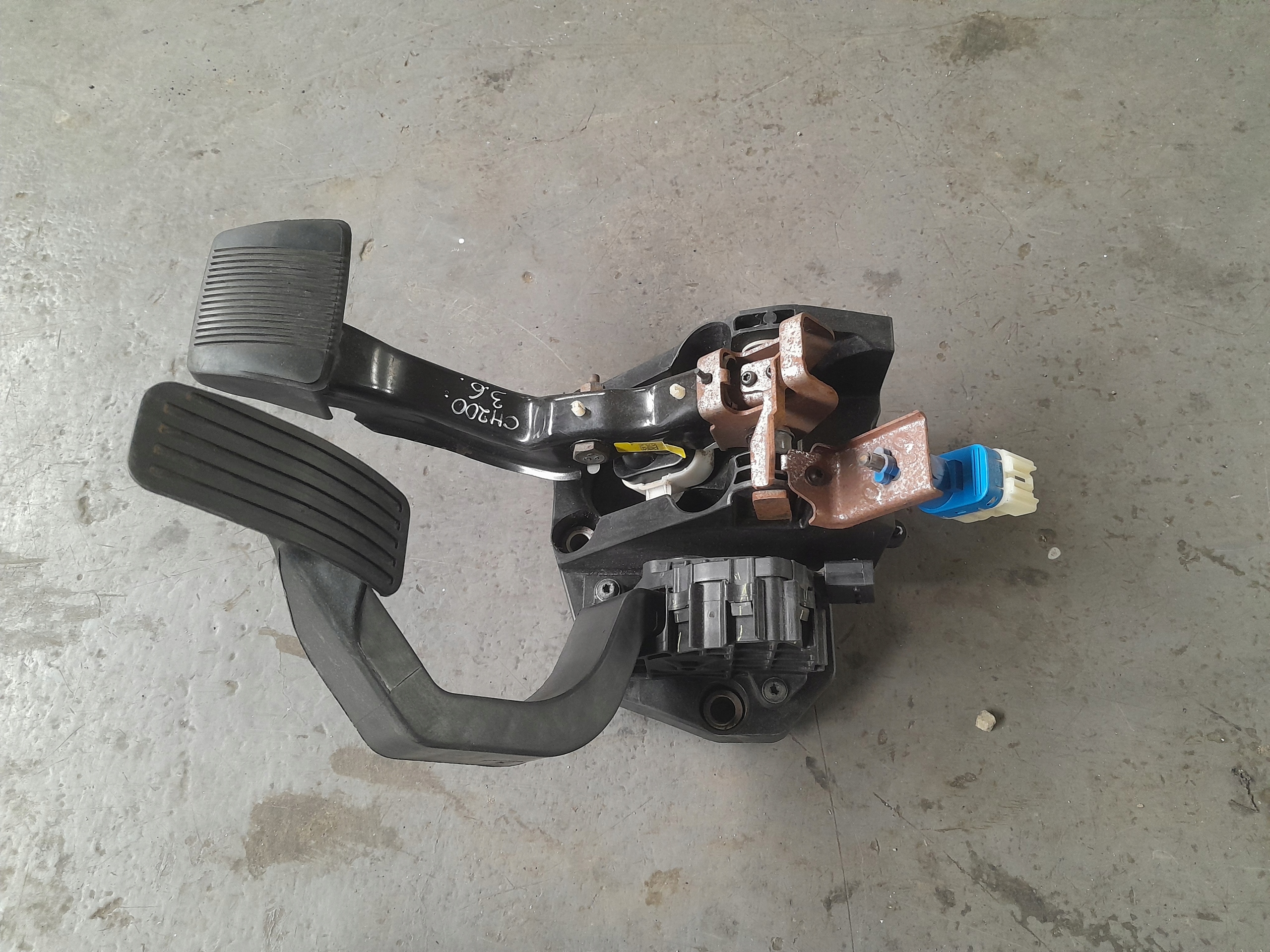 CHRYSLER 200 II S 2015- 3.6L AUTOMAT PEDAŁ POTENCJOMETR GAZU HAMULCA