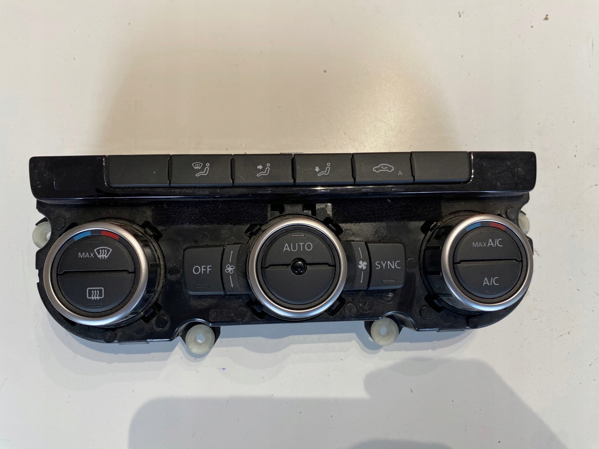 VW Passat B7 CC OE 3AA907044BA Panel Klimatyzacji