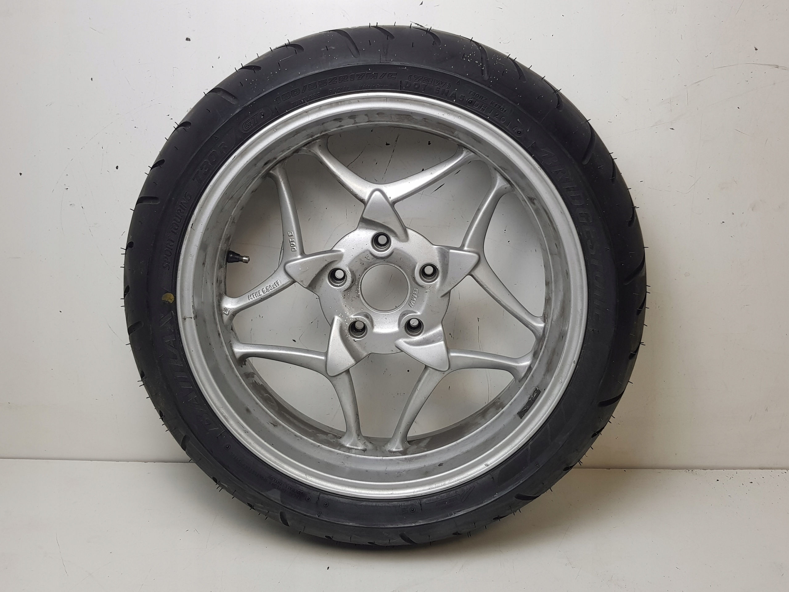 BMW R1200RT КОЛЕСО ЗАДНІЙ ОБІД ШИНИ 180/55-17