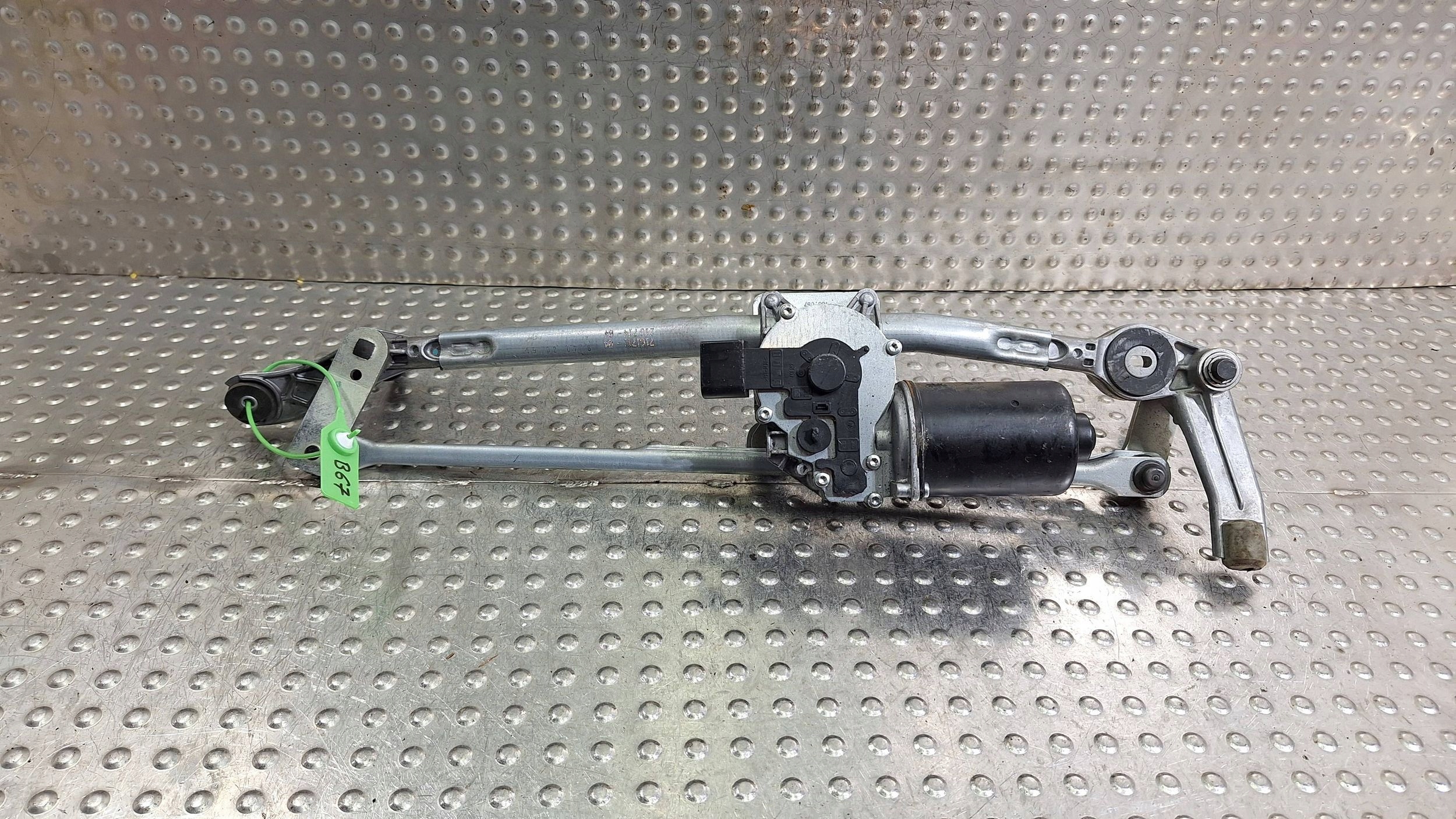 Gestänge Motor Wischer vorne 6978263 BMW 3 E90 E91 E92 E93 EUROPA