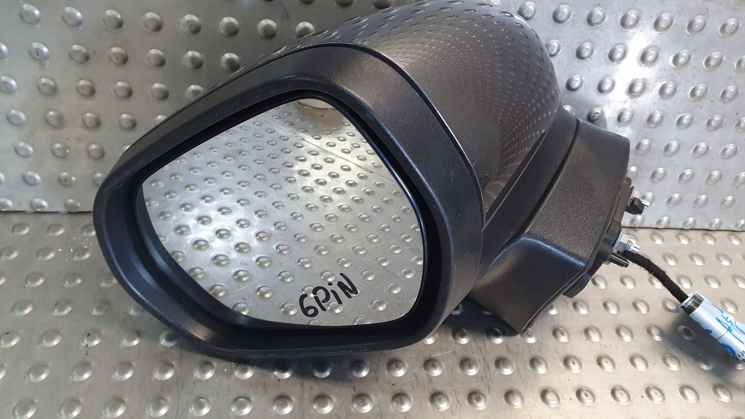 mirror left FORD FIESTA MK8 6 PIN 17