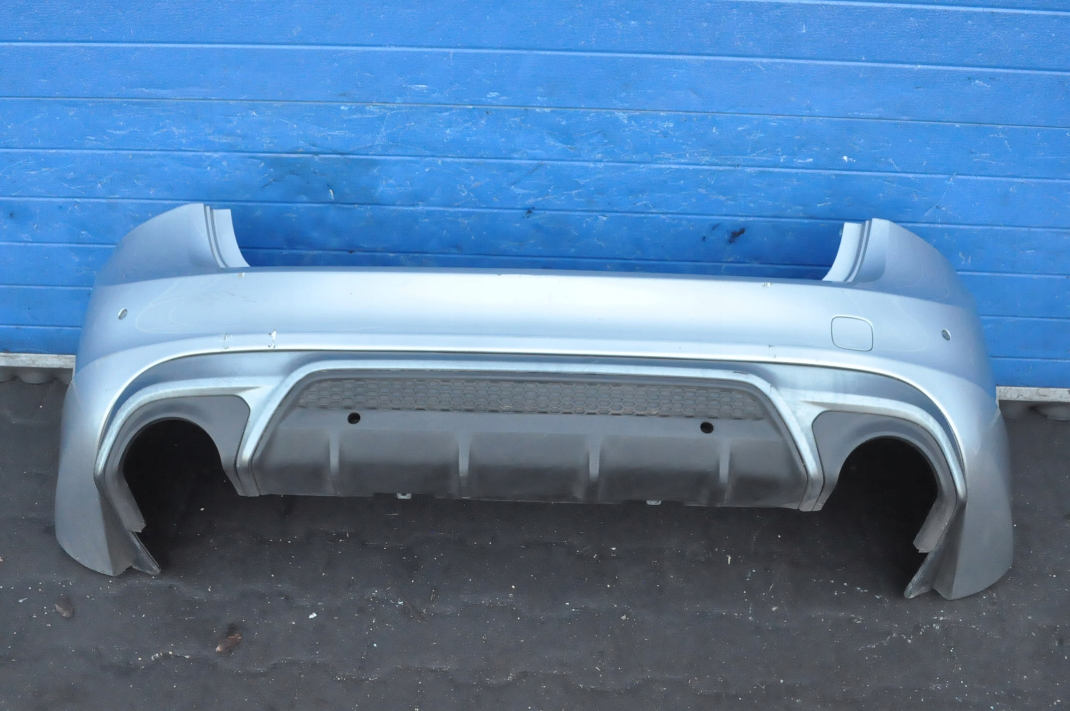 VOLVO S60 II LIFT RDESIGN ZDERZAK TYŁ TYLNY POD PDC