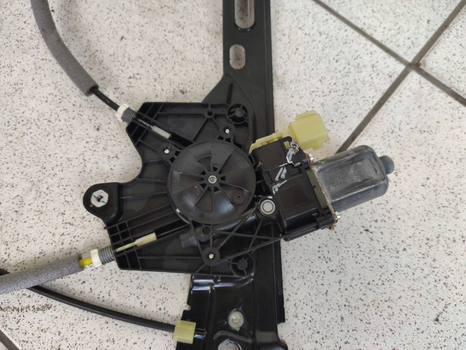 window regulator electrical front right side Ford Fusion USA 2 2016
