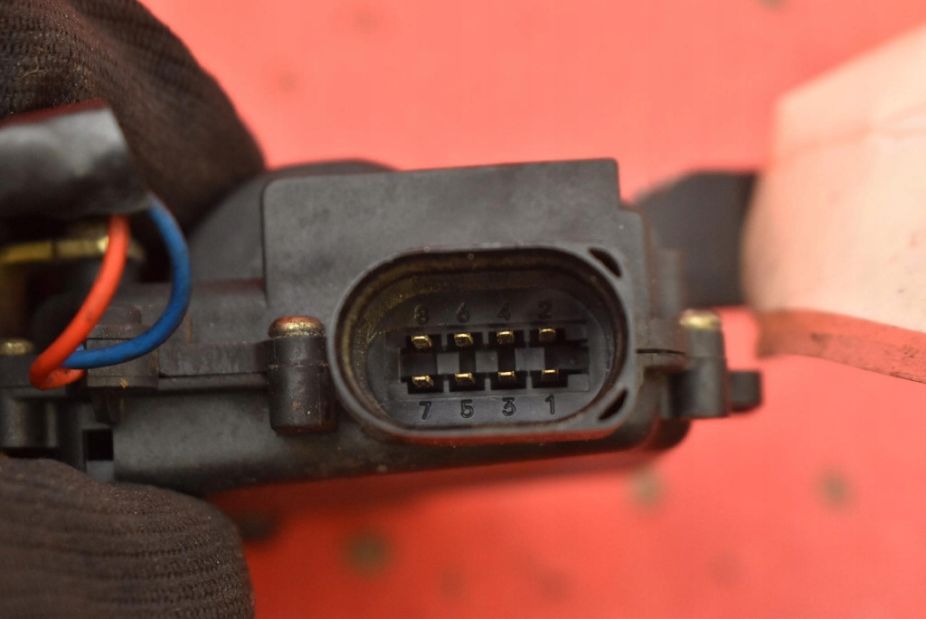 lock door left front front EU SKODA OCTAVIA 1 and 5D HB 96-00