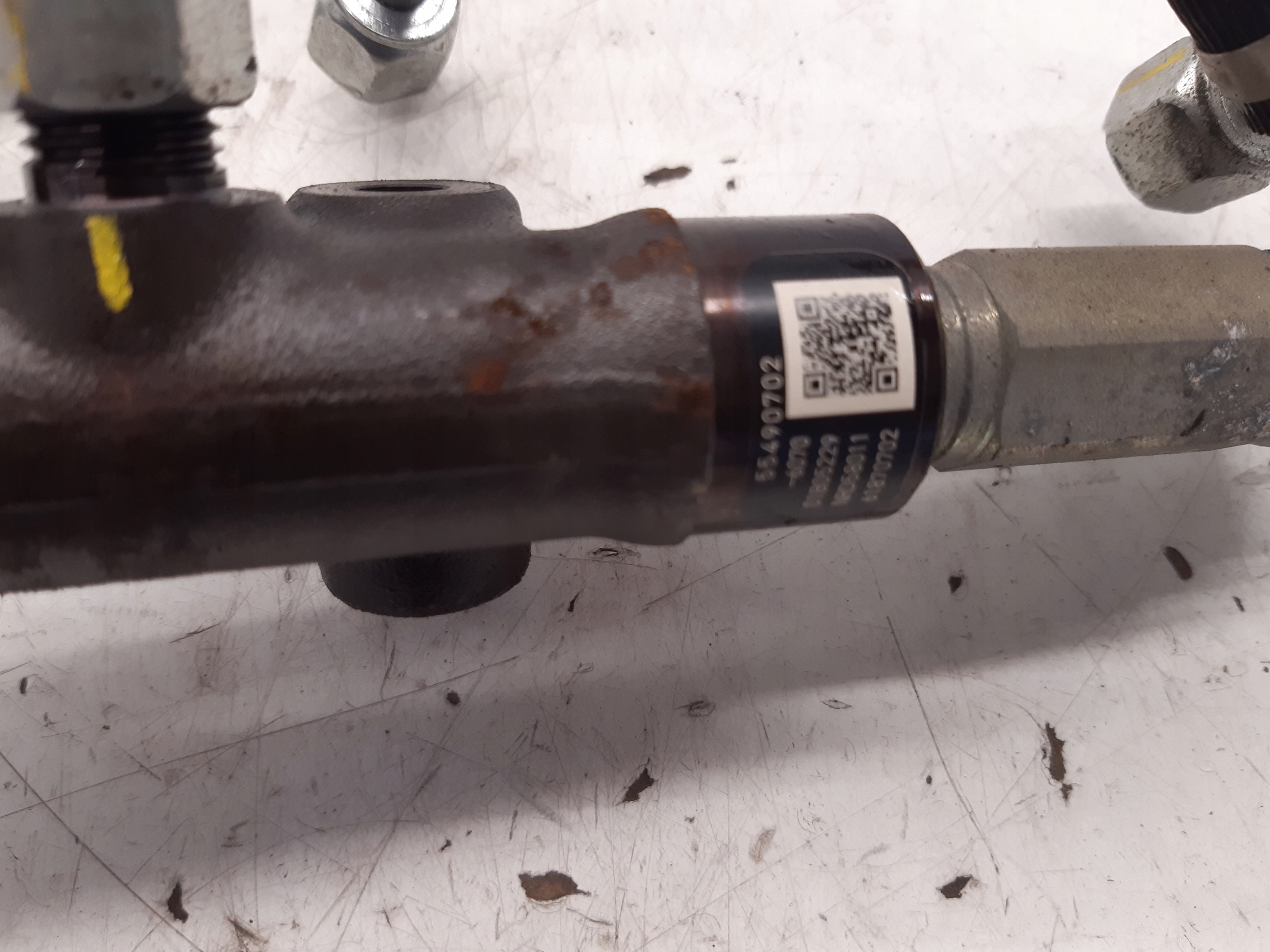Kraftstoffverteiler Einspritzleiste Schläuche Sensor 55490702 Opel Astra K