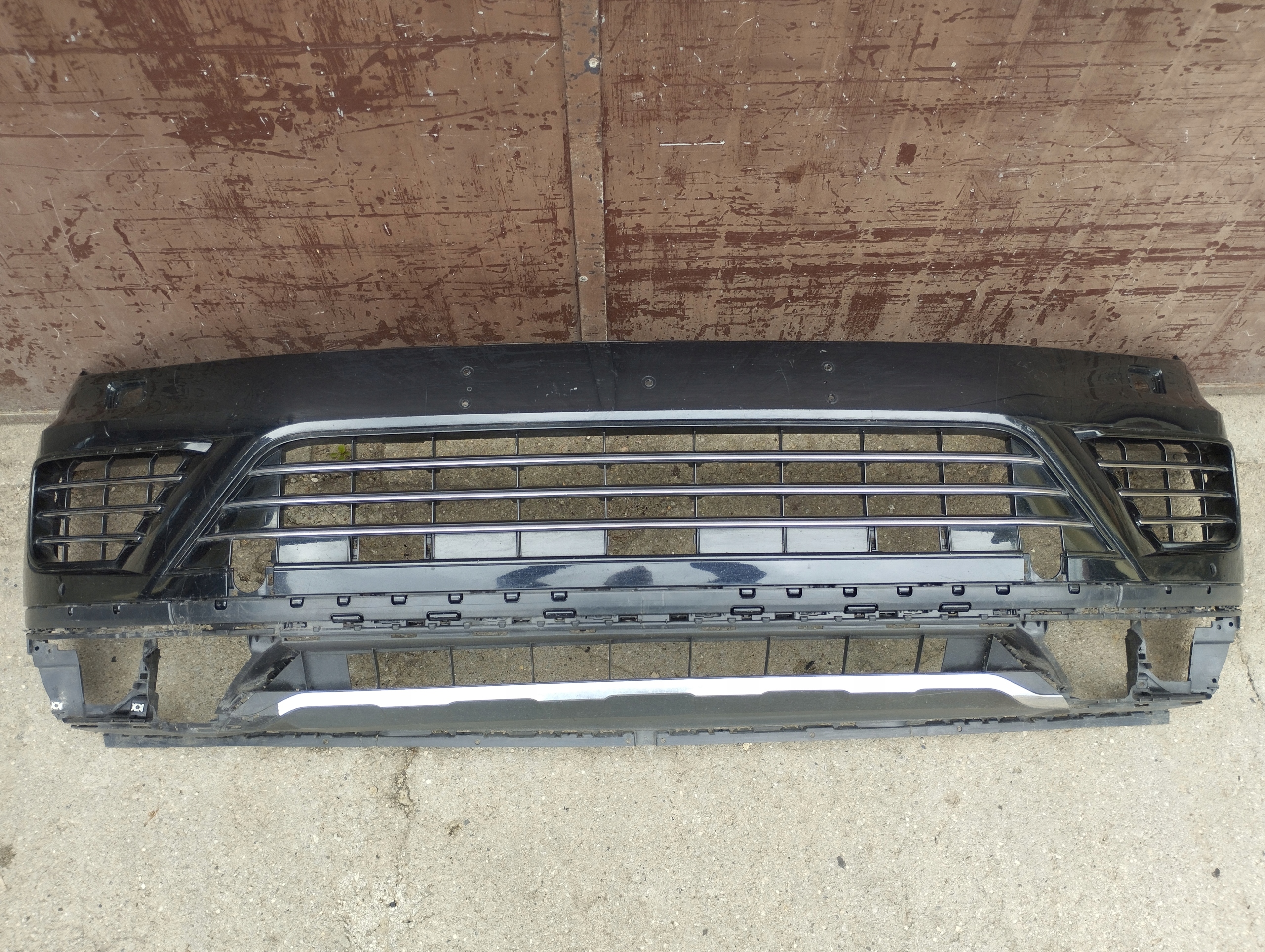 Бампер перед VW Touareg II 7Pp6 R-line РЕСТАЙЛІНГ 2014-2018