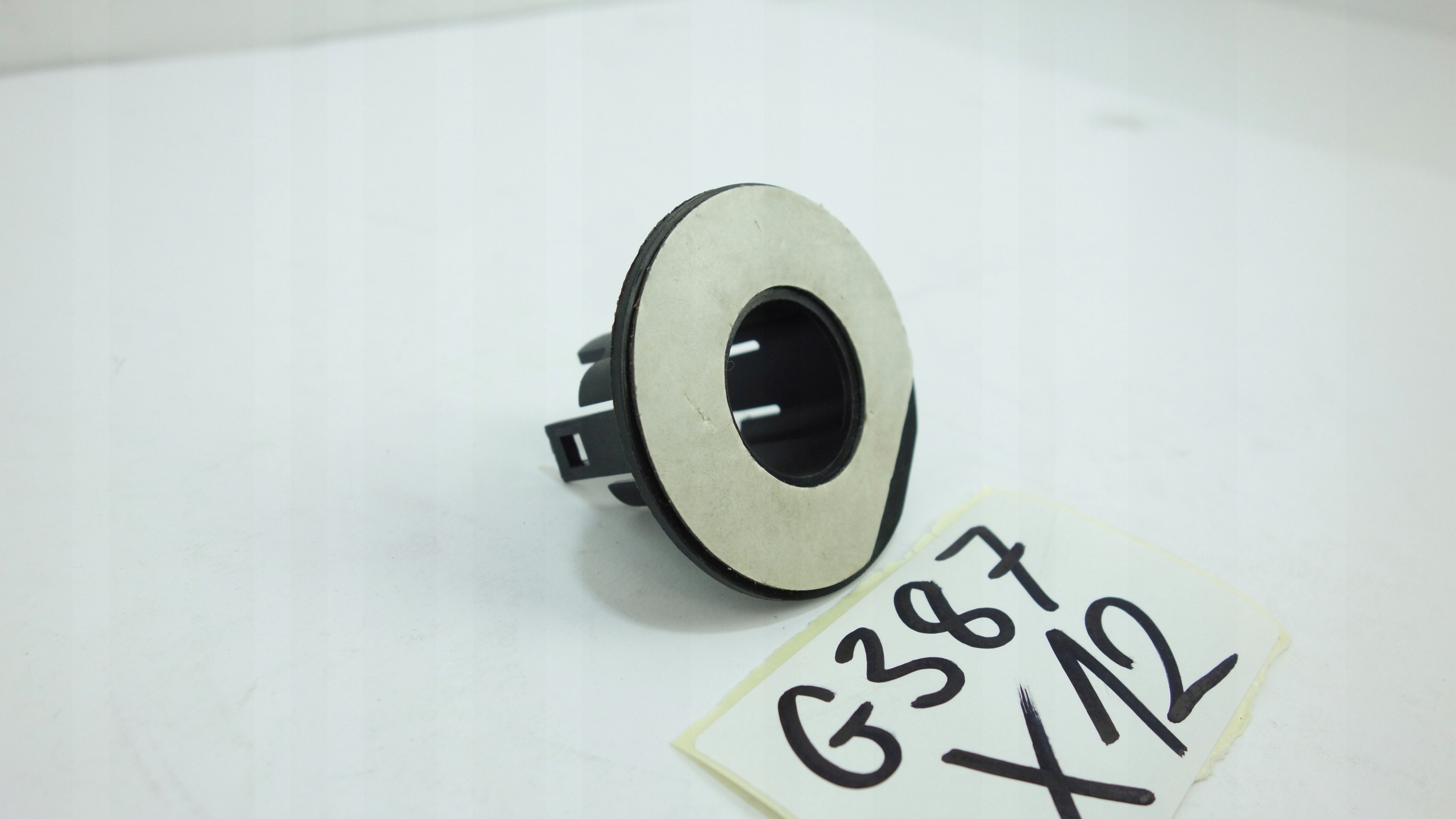 VW GOLF plus 2005- KOSZYK drška držač snimača parkiranja 5M0919491