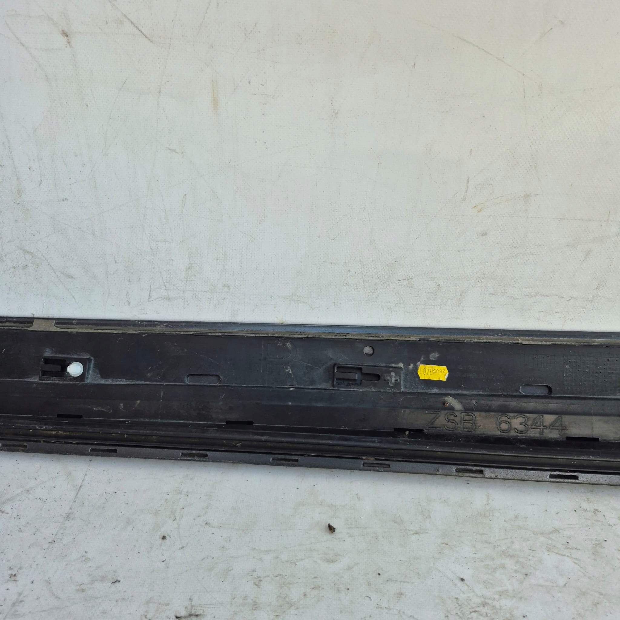 AUDI Q5 8R S-LINE 08- moulding door right front front 8R0853960B