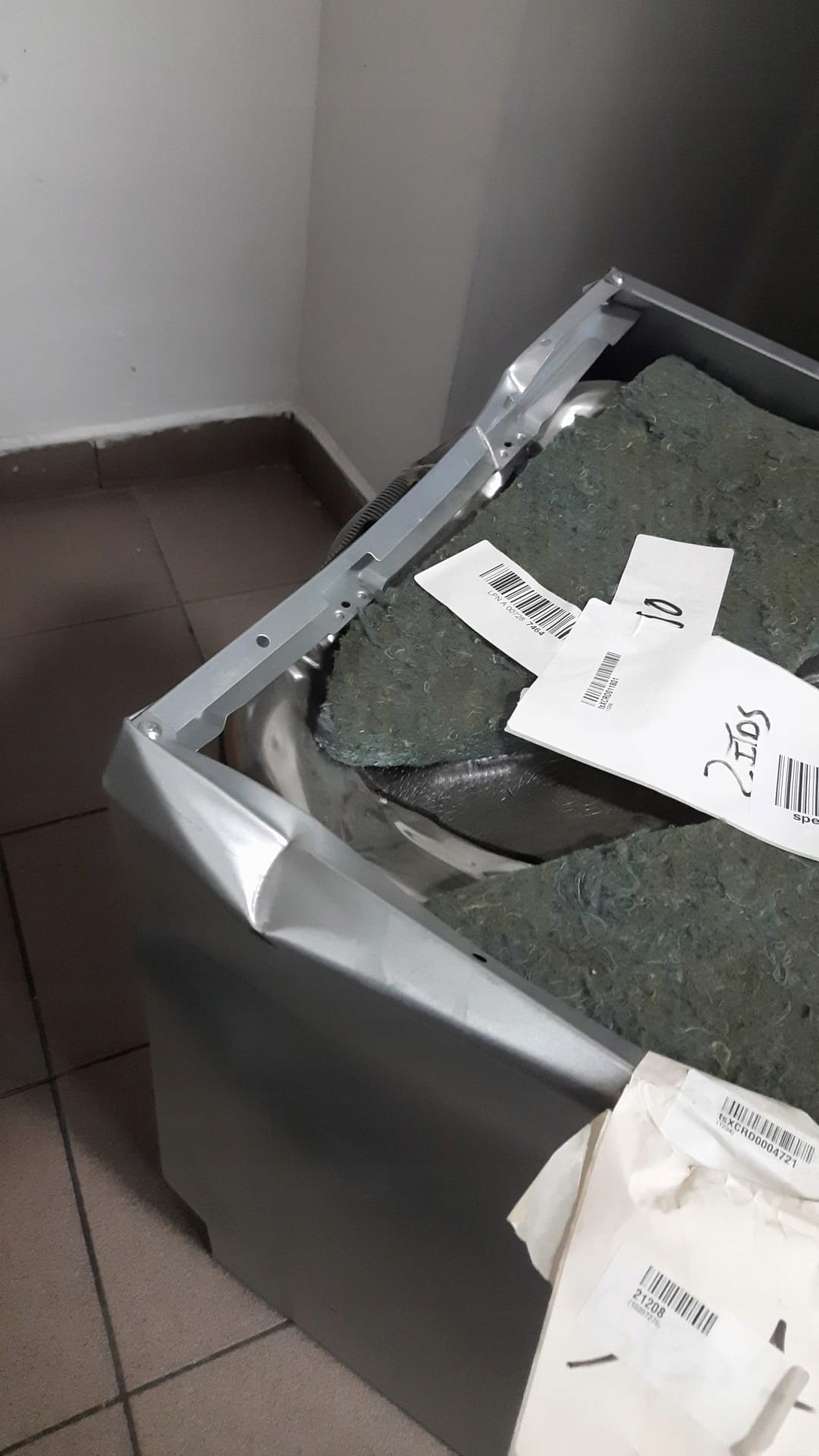 Candy Brava CDIH 2T1047 Zmywarka do zabudowy OPIS Funkcje połowa wsadu