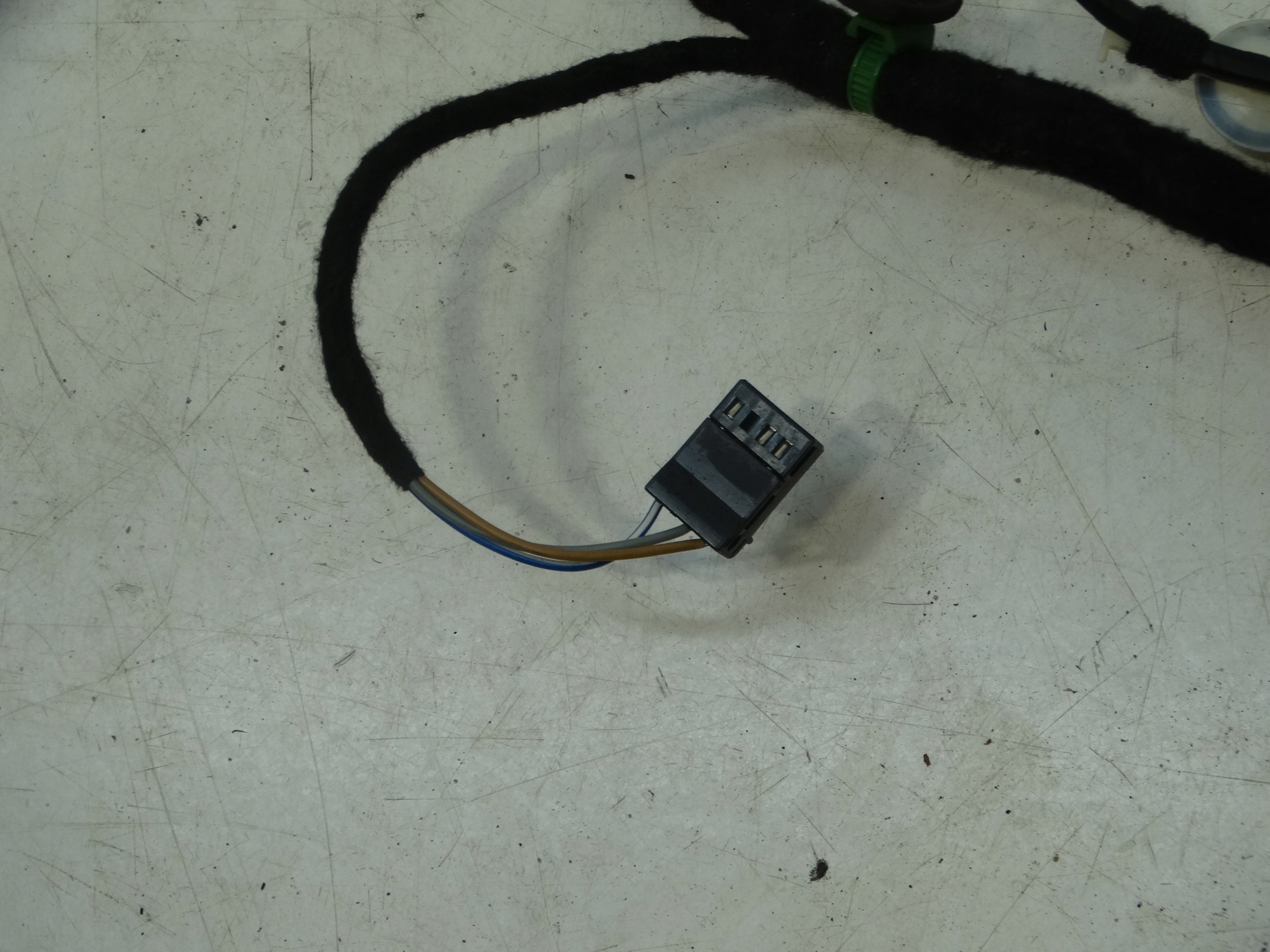bundle wiring door+speaker left rear part VW GOLF VI plus 5M0971693AJ