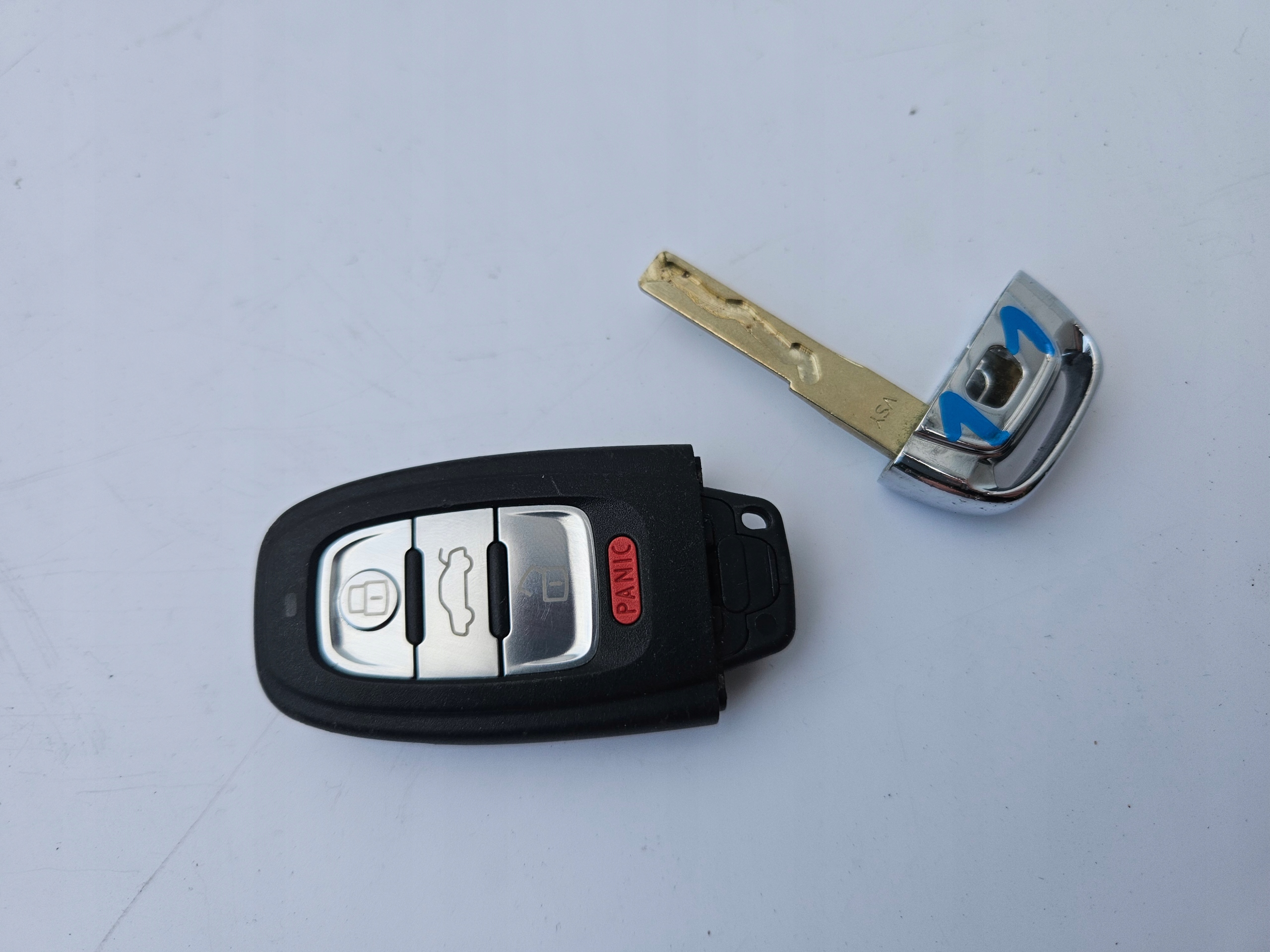 key PILOT AUDI A7 S7 4G C7 4G0959754G USA PANIC
