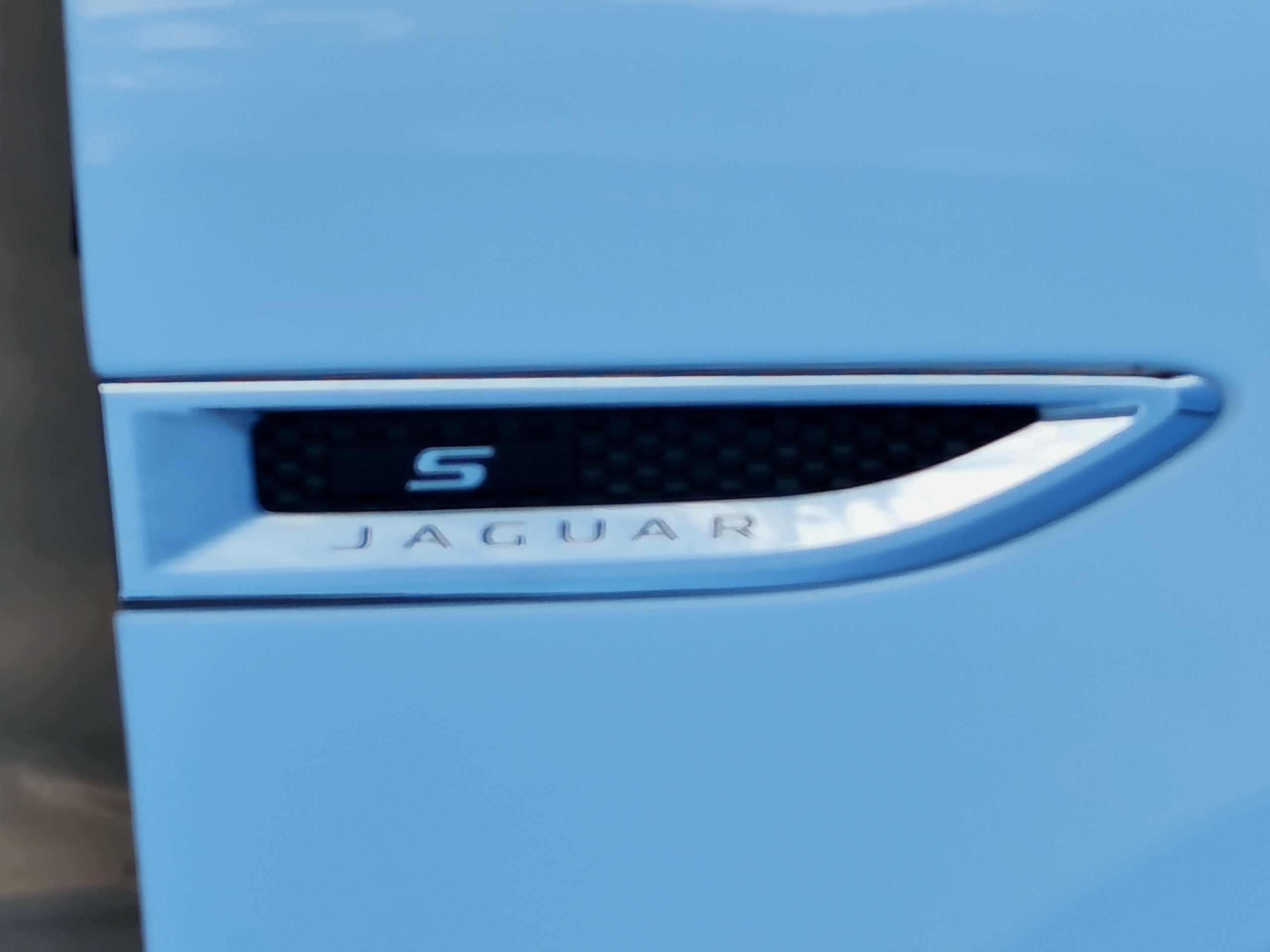 JAGUAR E-PACE 2017-2024 fender right front original 16A182-AD