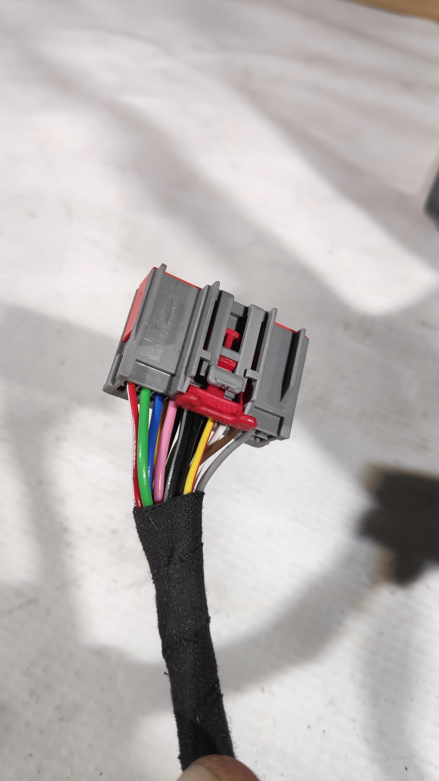 LUSTERKO LEWE 14 PIN RANGE ROVER SPORT II Producent części Land Rover OE