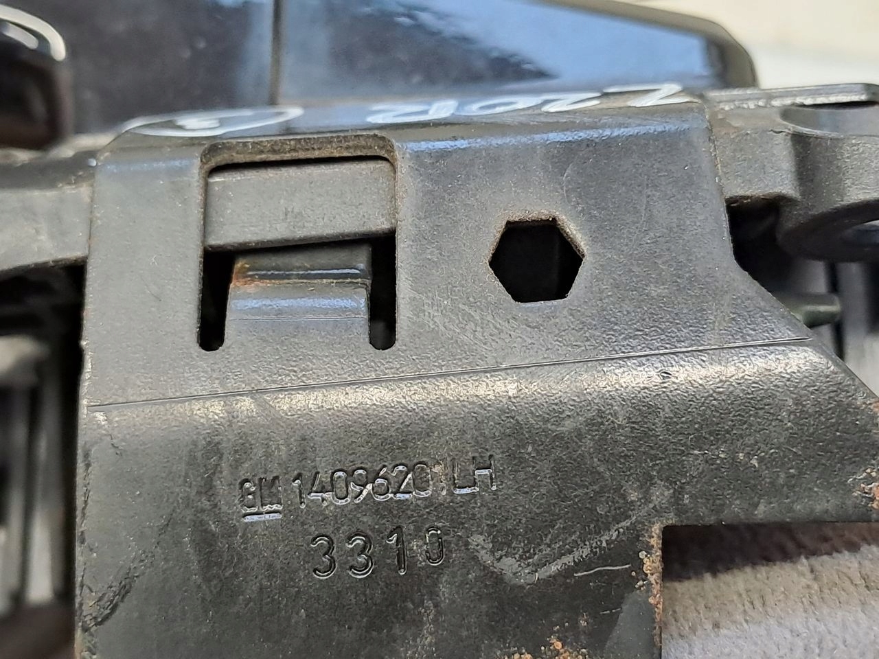 handle rear part rear left Opel Astra J 2,0 CDTI