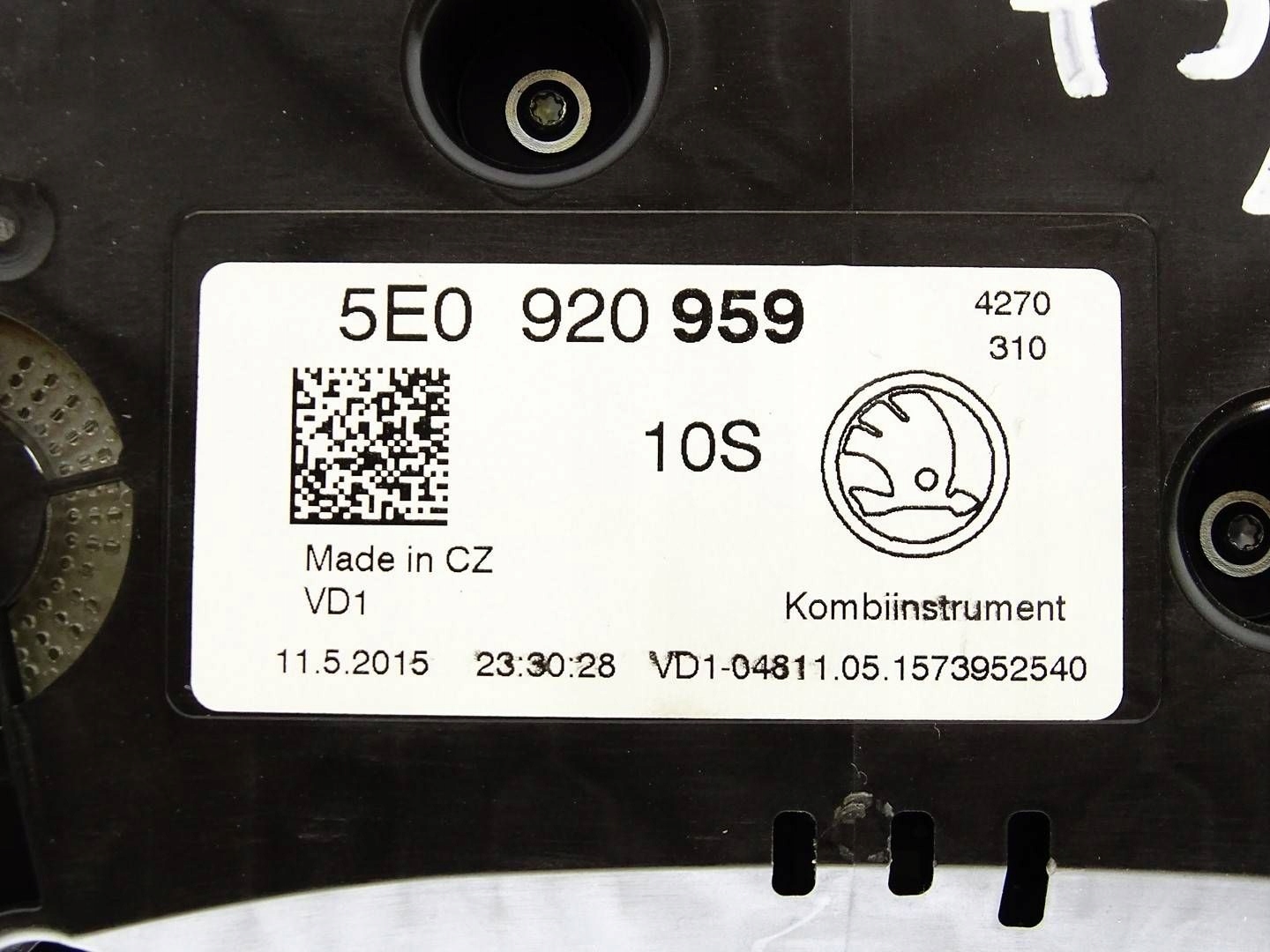 dials dials PREDKOSCIOMIERZ SKODA OCTAVIA II 2.0 TDI 5E0920959