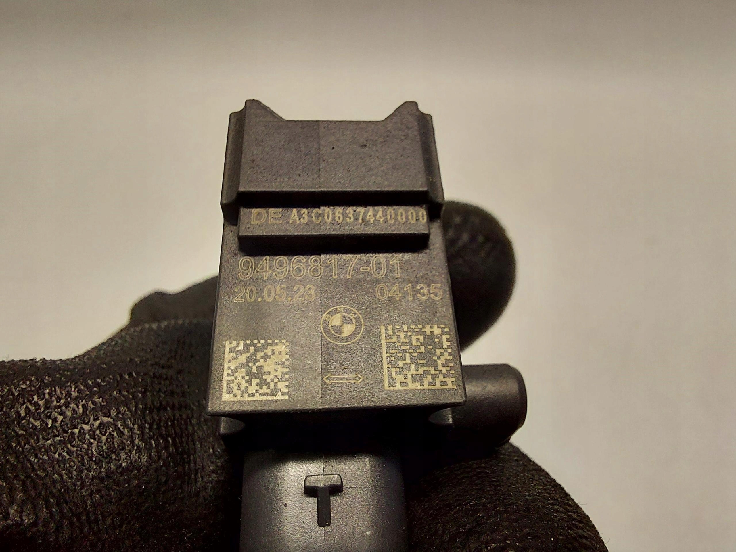 BMW iX1 X1 U11 impact sensor airbag 9496817